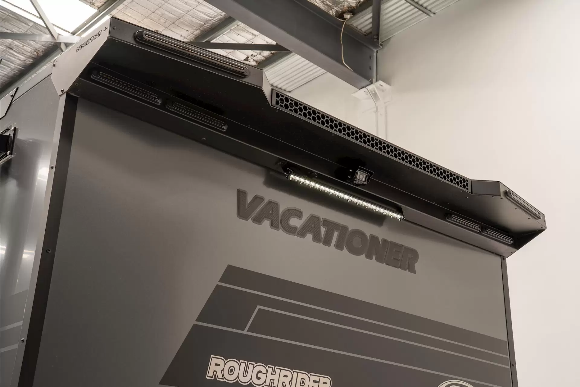 NEW 2026 VACATIONER CARAVANS ROUGH RIDER