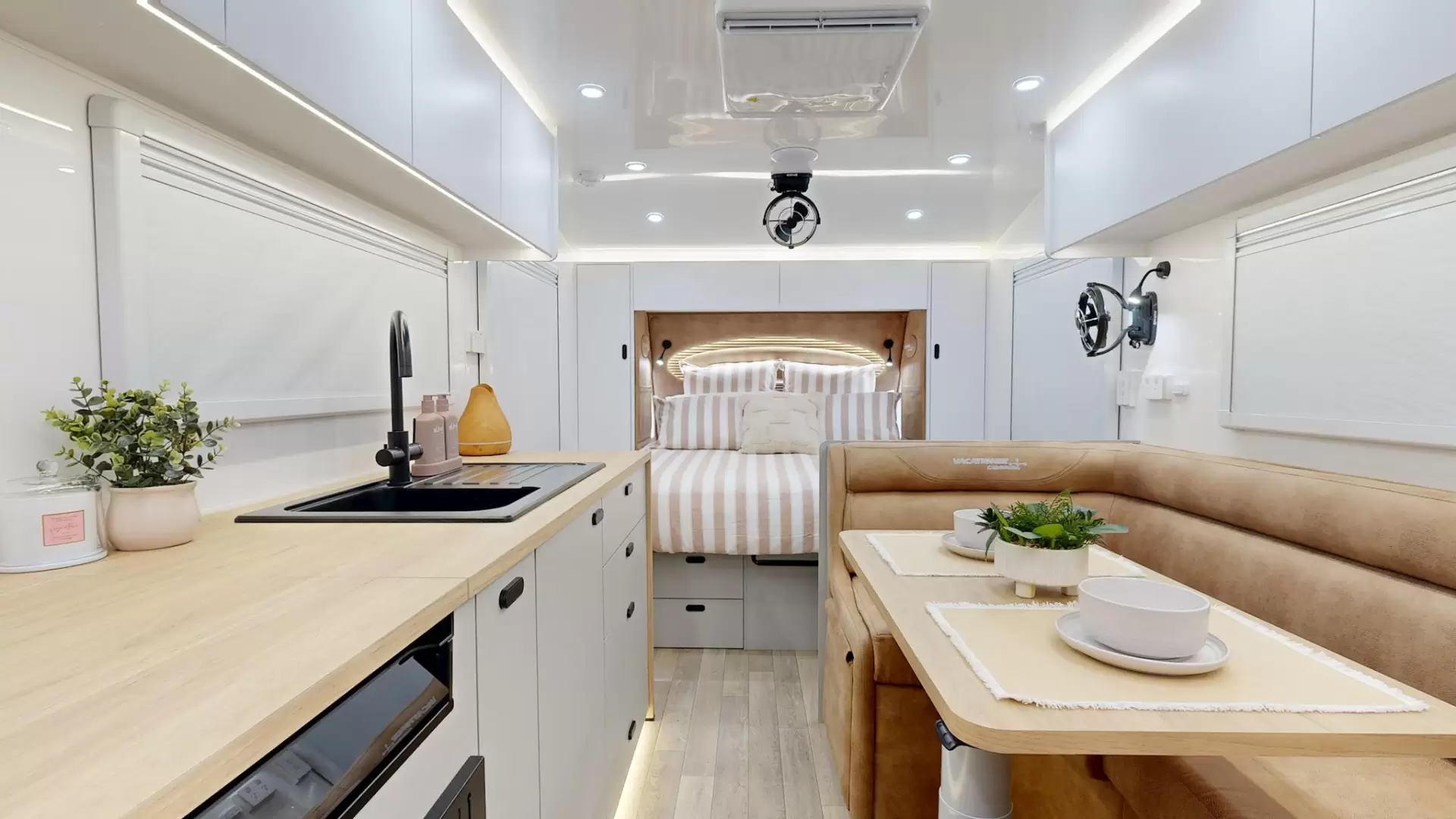 NEW 2026 VACATIONER CARAVANS ROUGH RIDER