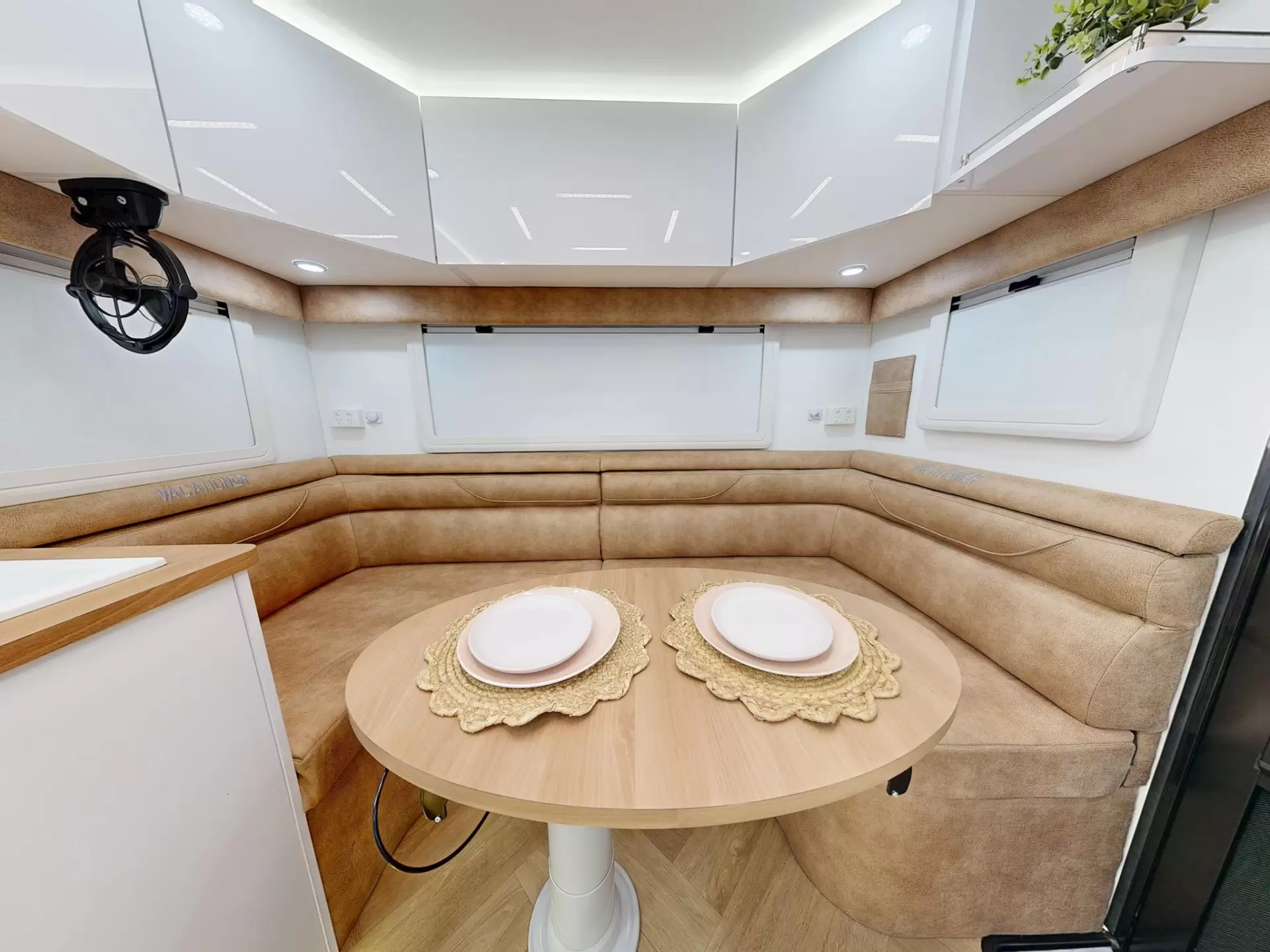 NEW 2025 VACATIONER CARAVANS BANTAM