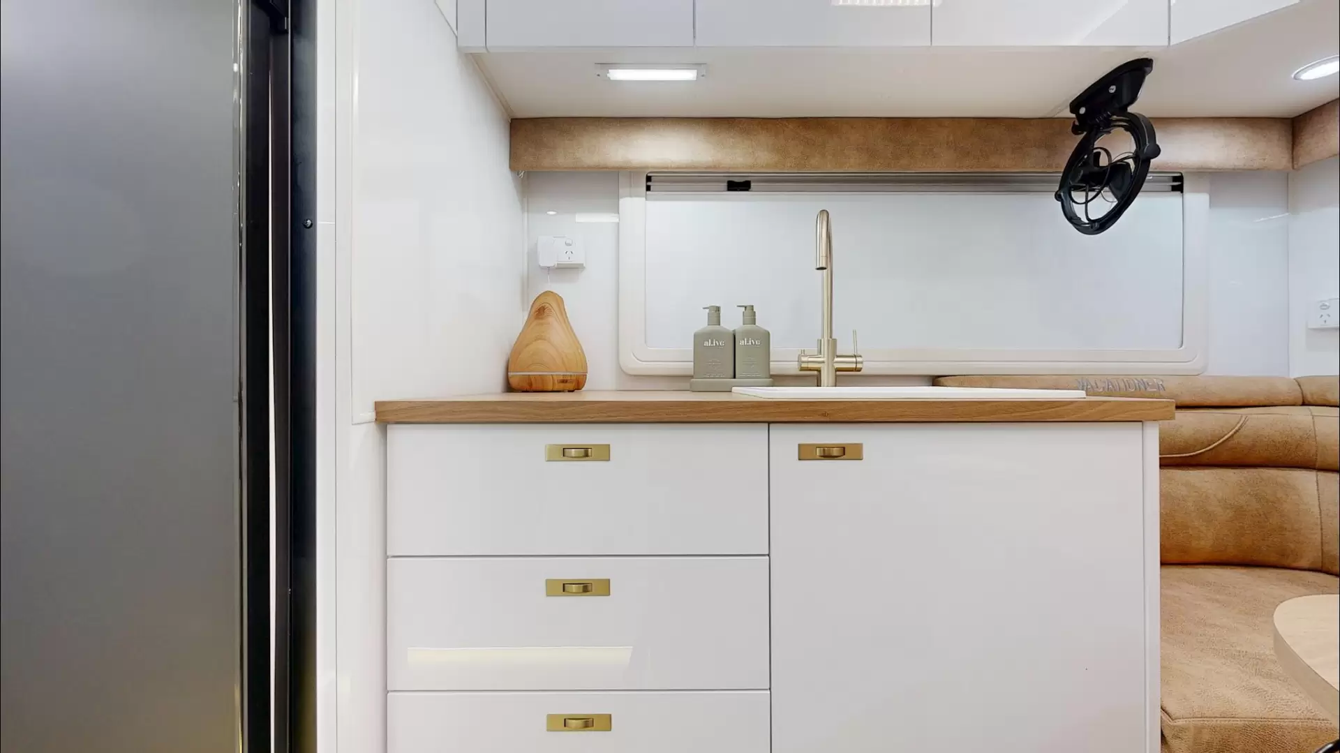 NEW 2025 VACATIONER CARAVANS BANTAM