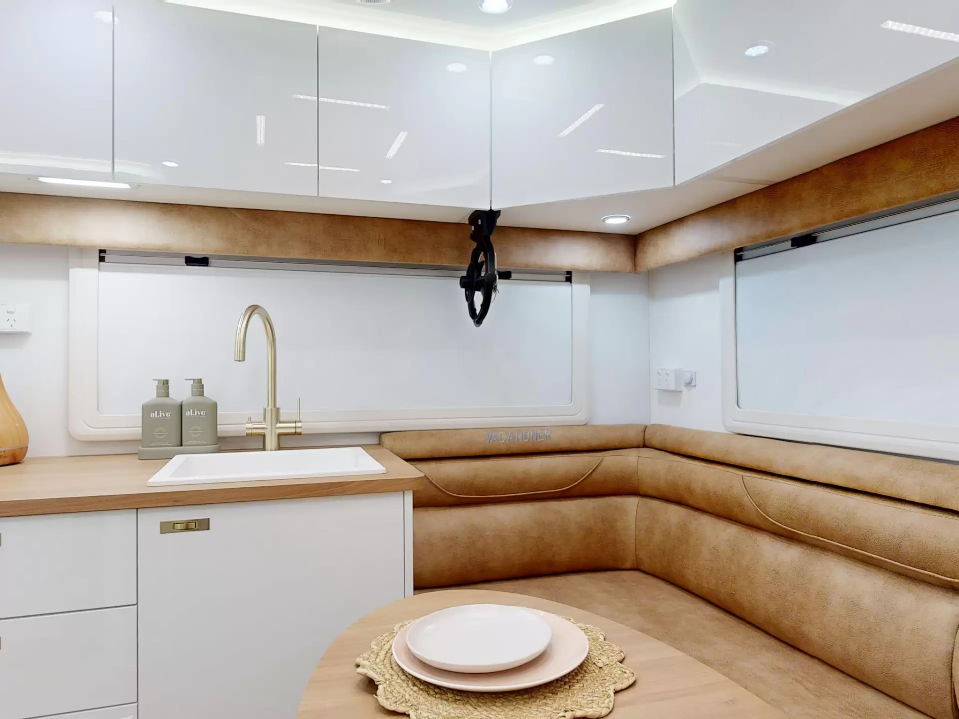 NEW 2025 VACATIONER CARAVANS BANTAM