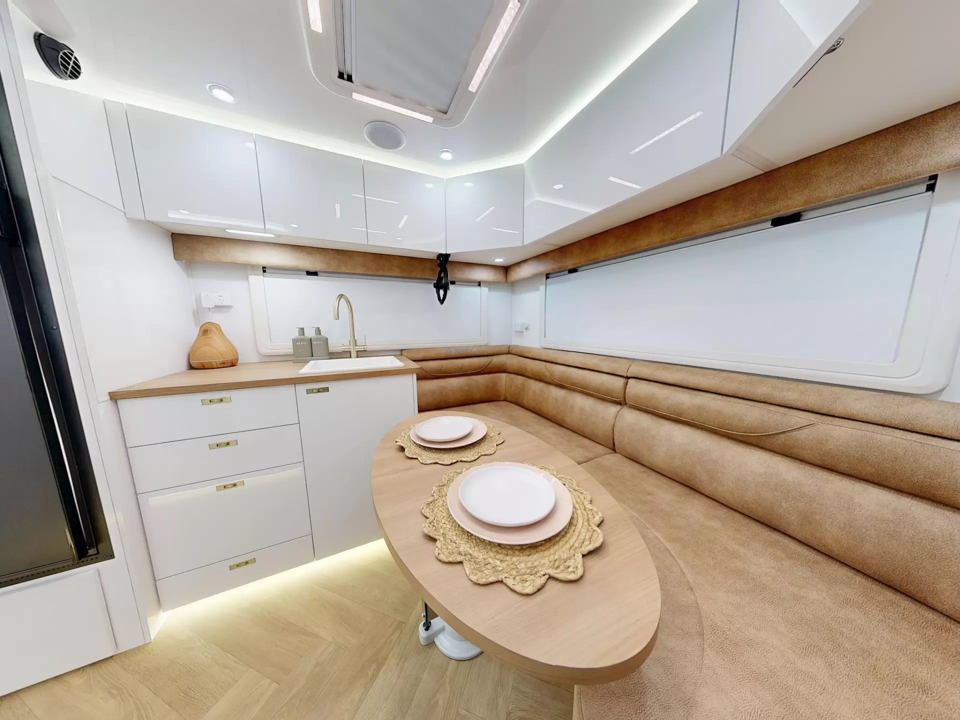 NEW 2025 VACATIONER CARAVANS BANTAM