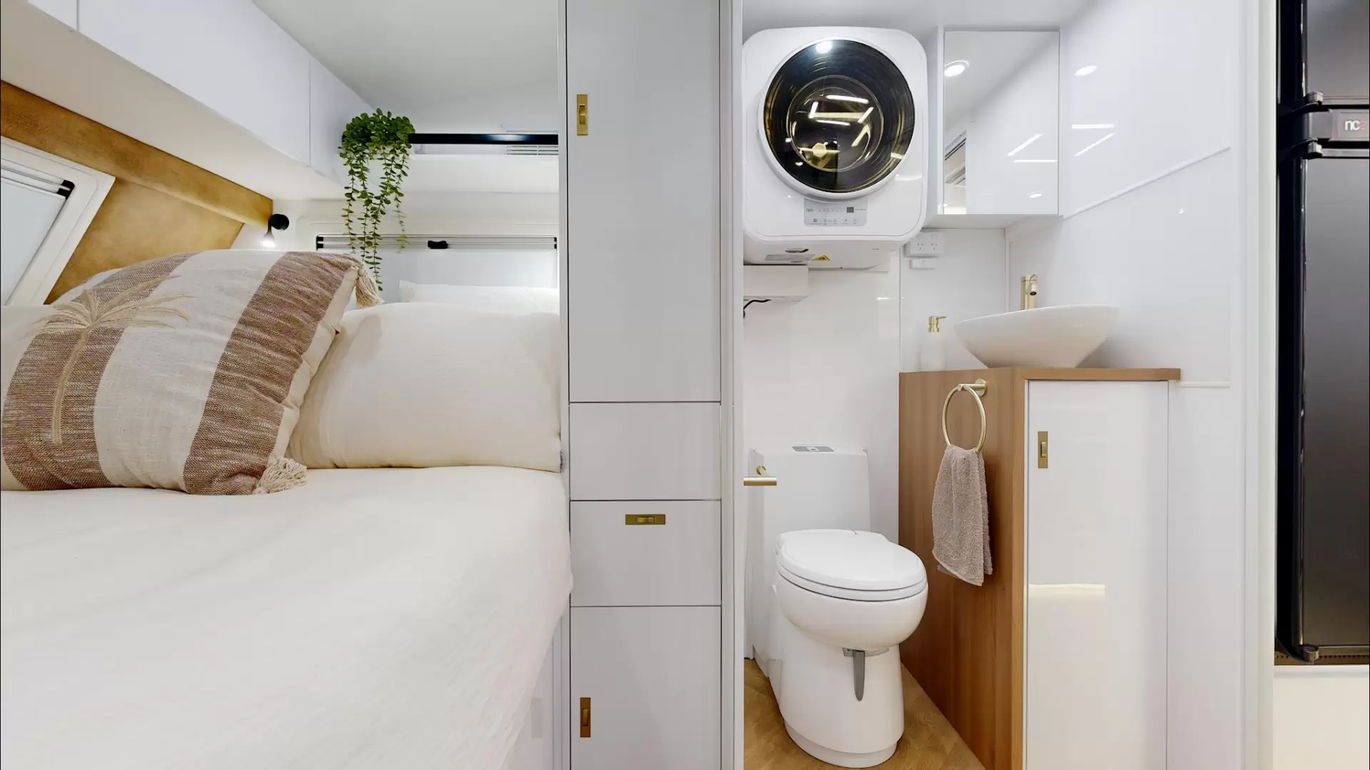 NEW 2025 VACATIONER CARAVANS BANTAM