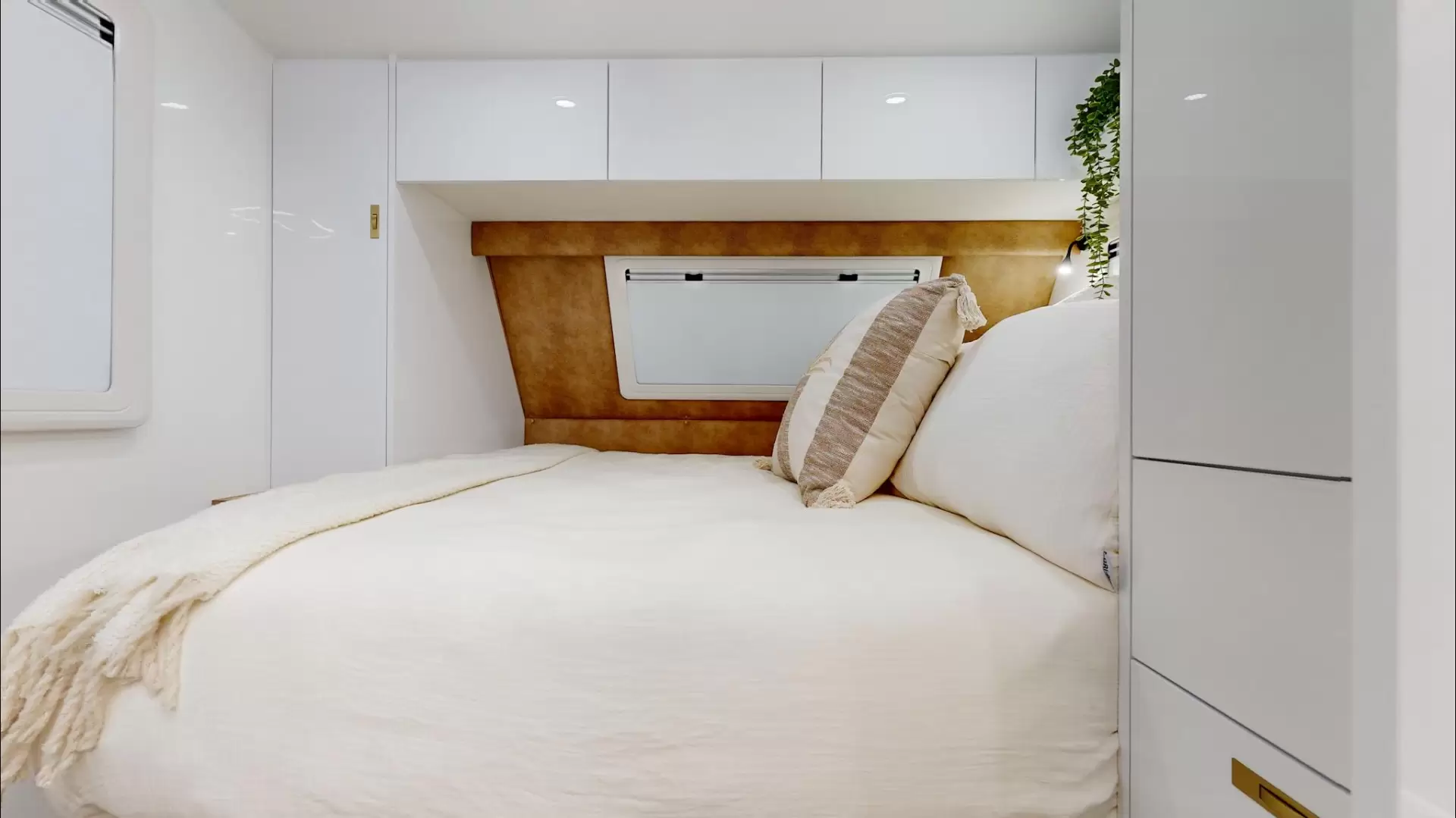 NEW 2025 VACATIONER CARAVANS BANTAM