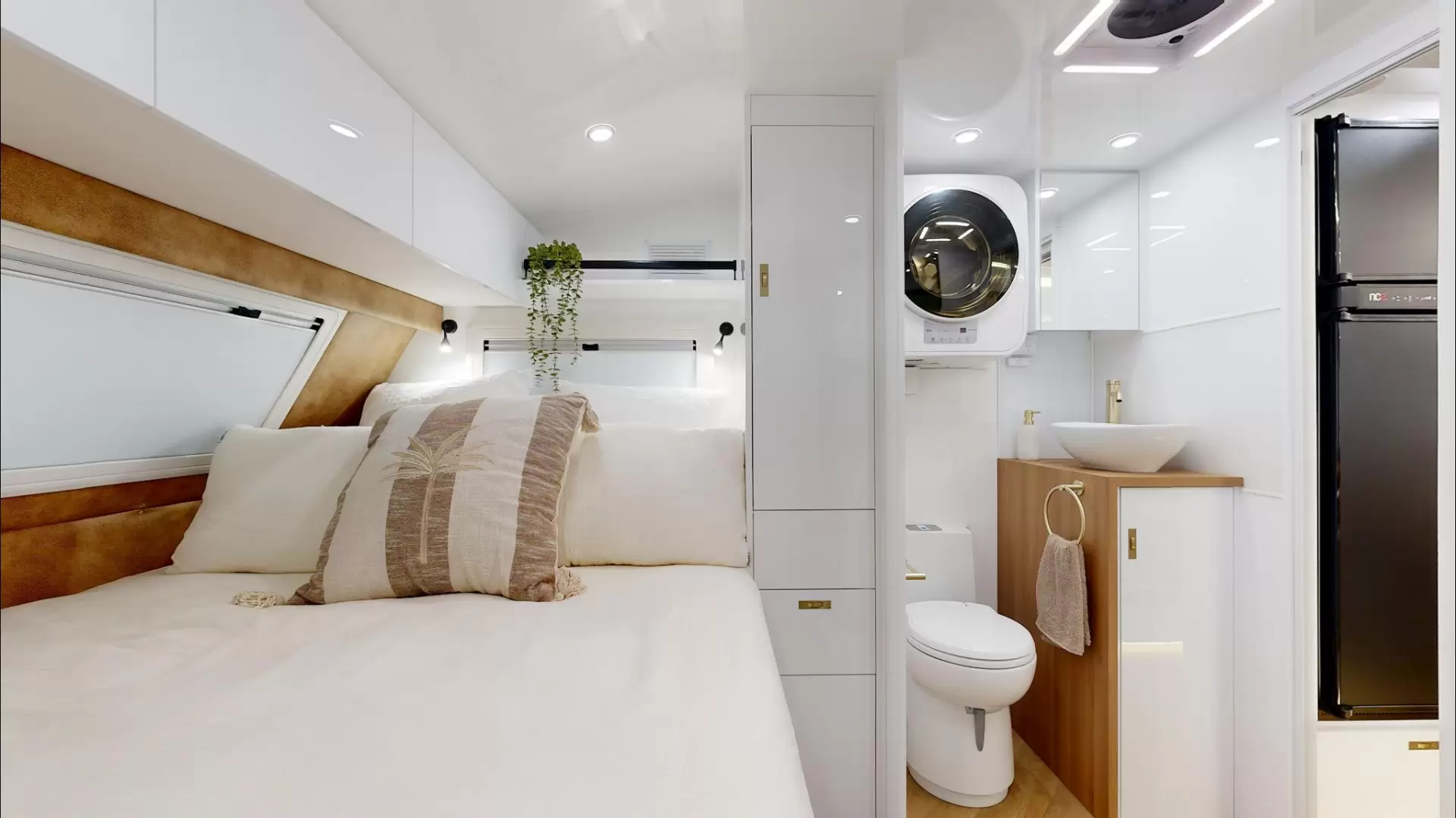 NEW 2025 VACATIONER CARAVANS BANTAM