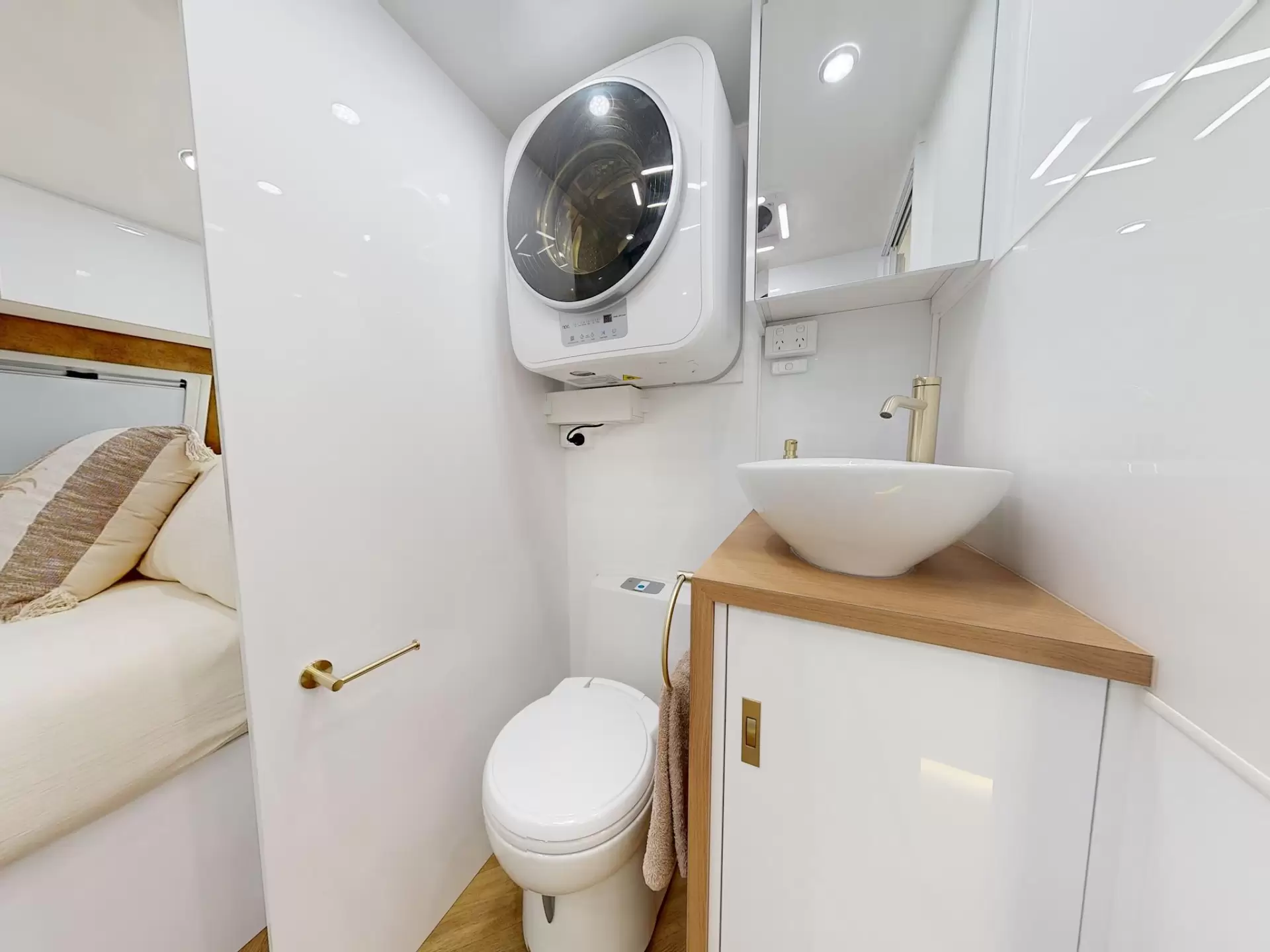 NEW 2025 VACATIONER CARAVANS BANTAM