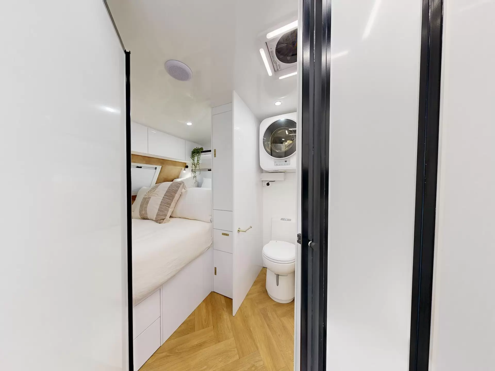 NEW 2025 VACATIONER CARAVANS BANTAM