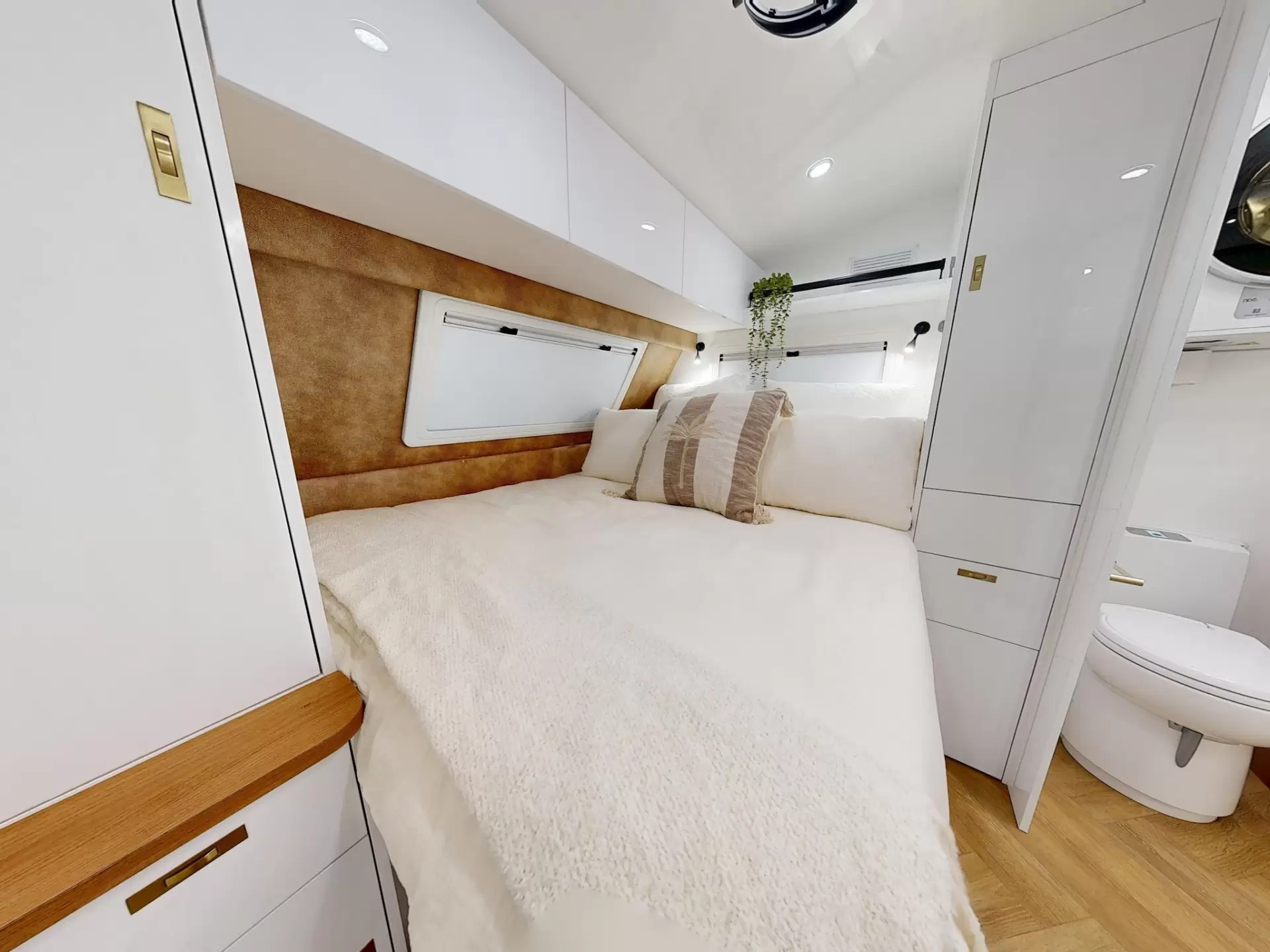 NEW 2025 VACATIONER CARAVANS BANTAM