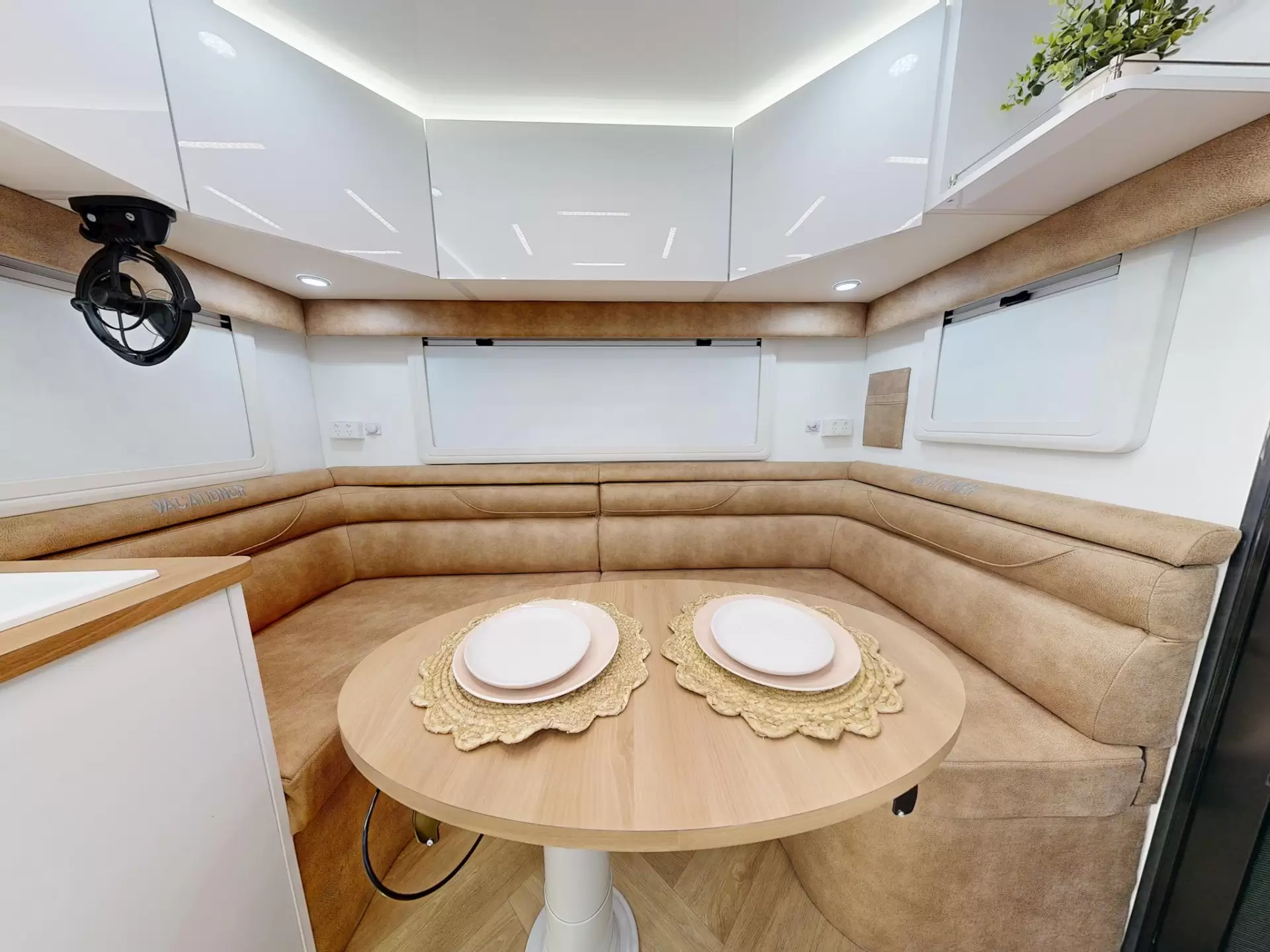 NEW 2025 VACATIONER CARAVANS BANTAM