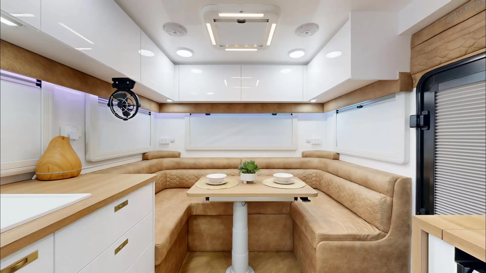 NEW 2025 VACATIONER CARAVANS ENDURA
