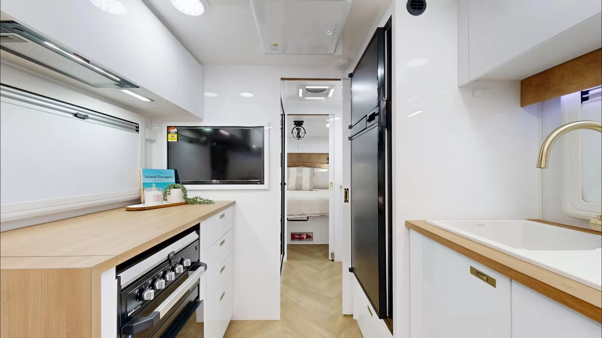 NEW 2025 VACATIONER CARAVANS ENDURA