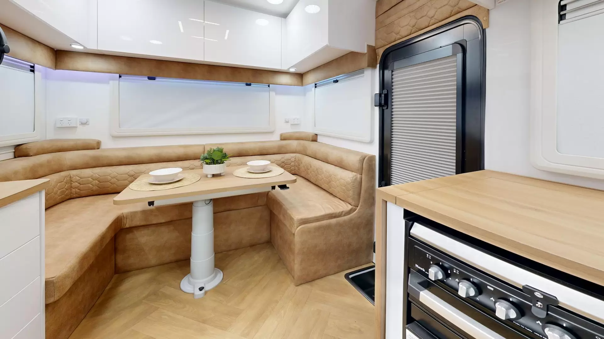 NEW 2025 VACATIONER CARAVANS ENDURA