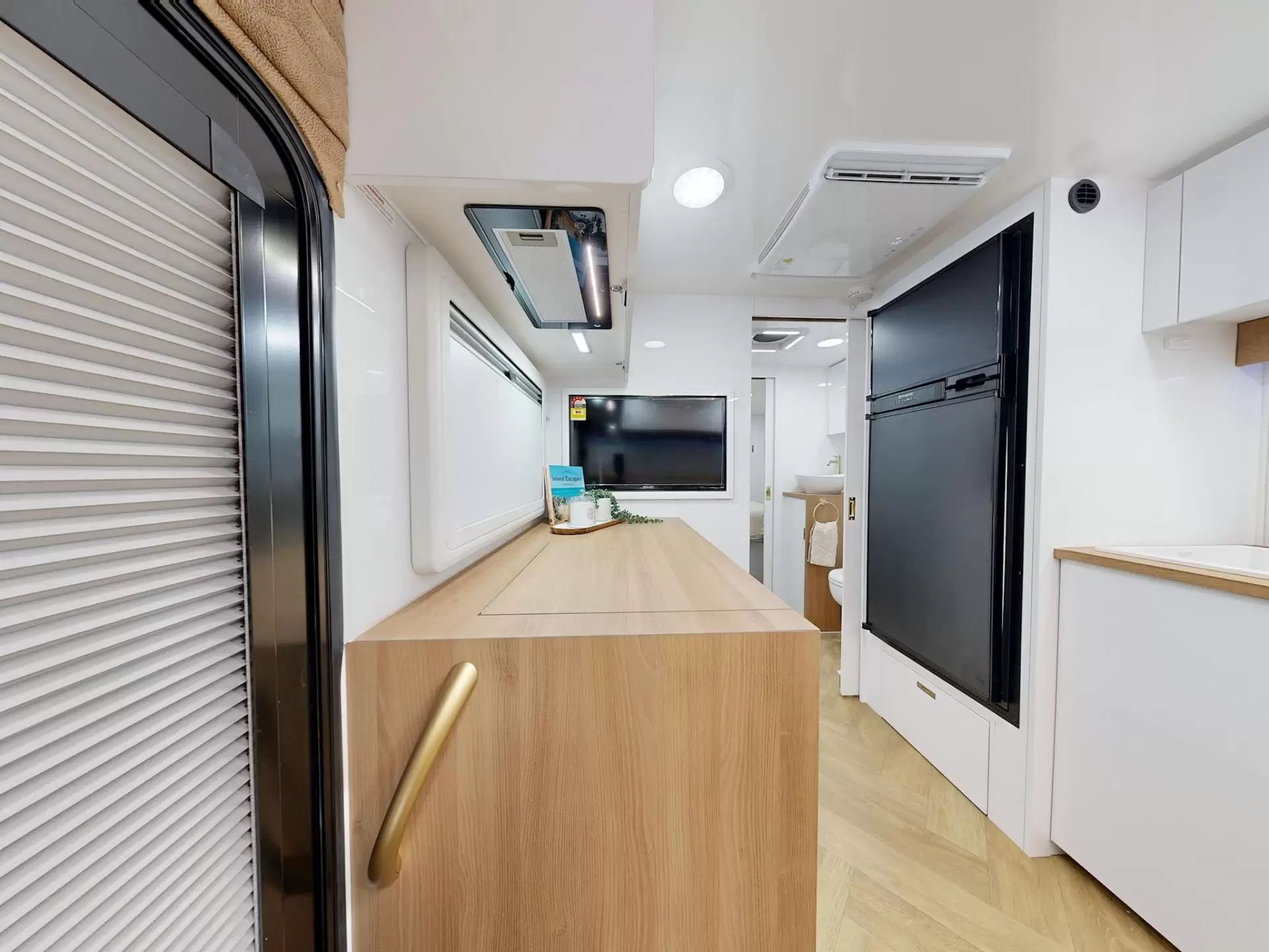 NEW 2025 VACATIONER CARAVANS ENDURA