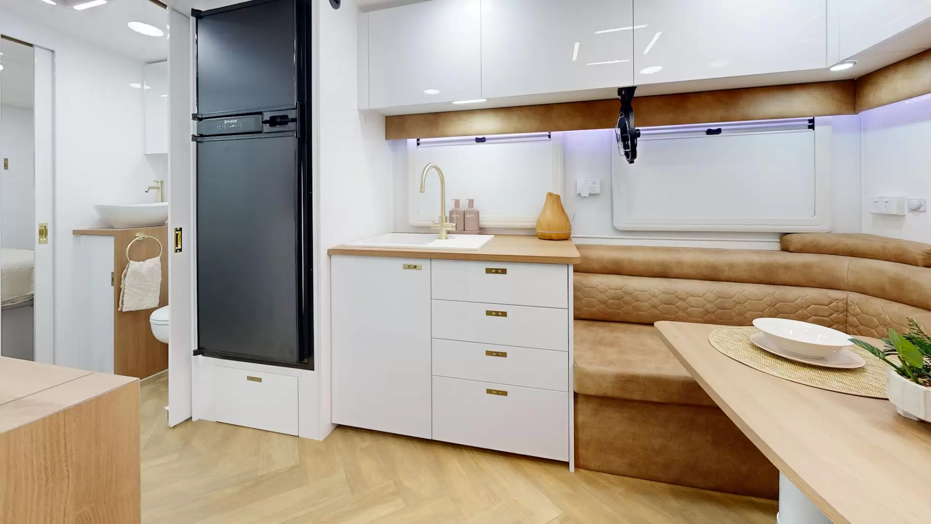 NEW 2025 VACATIONER CARAVANS ENDURA