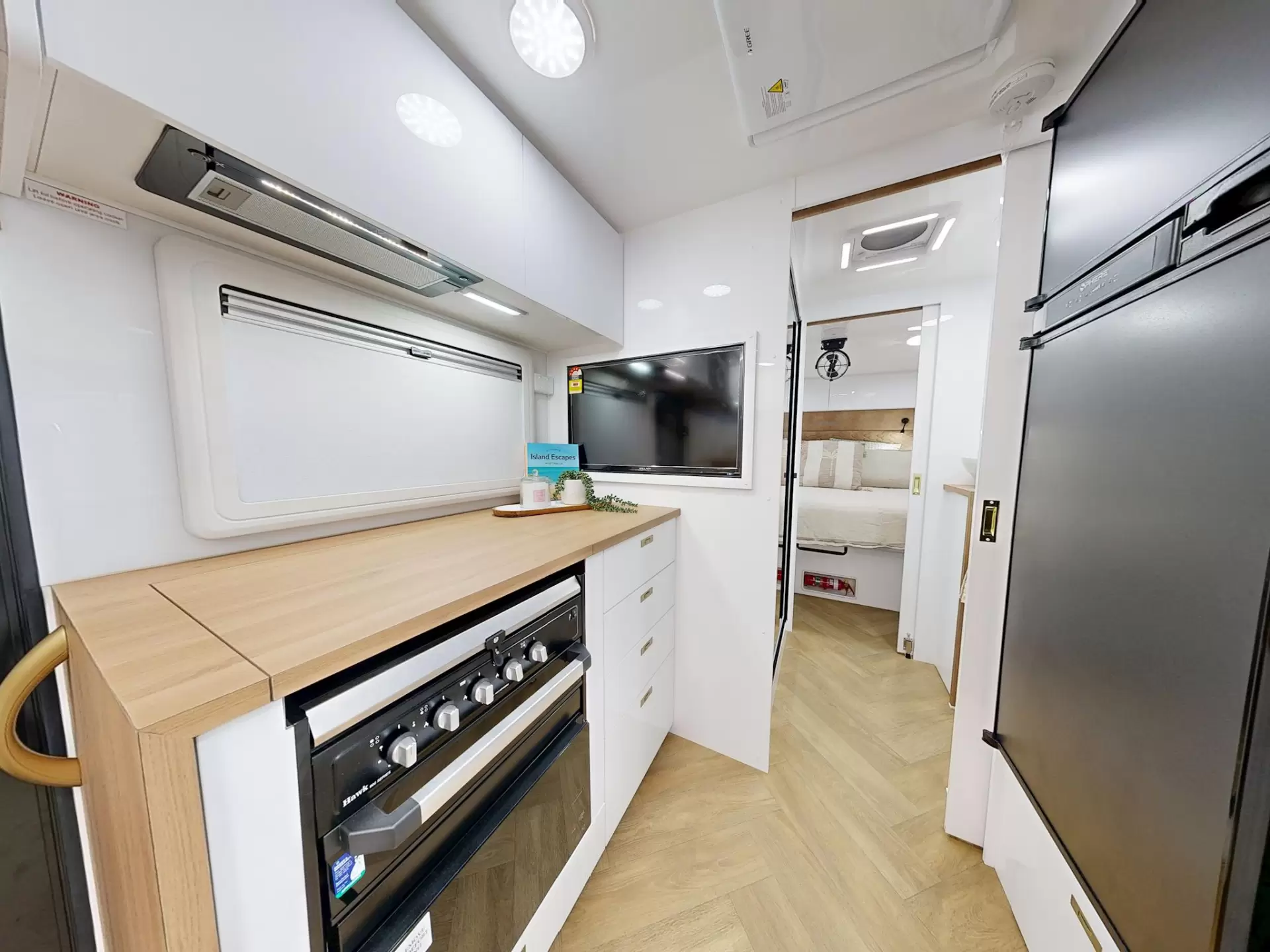 NEW 2025 VACATIONER CARAVANS ENDURA
