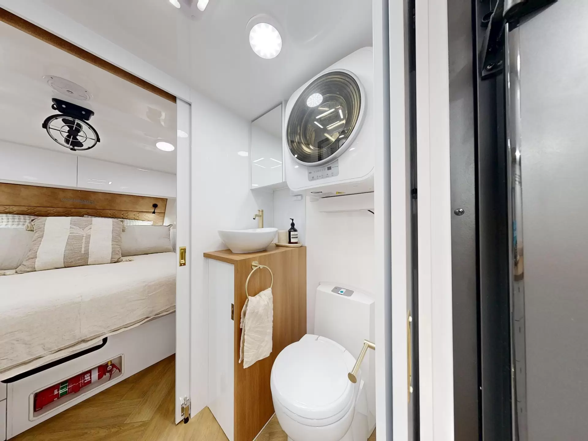 NEW 2025 VACATIONER CARAVANS ENDURA