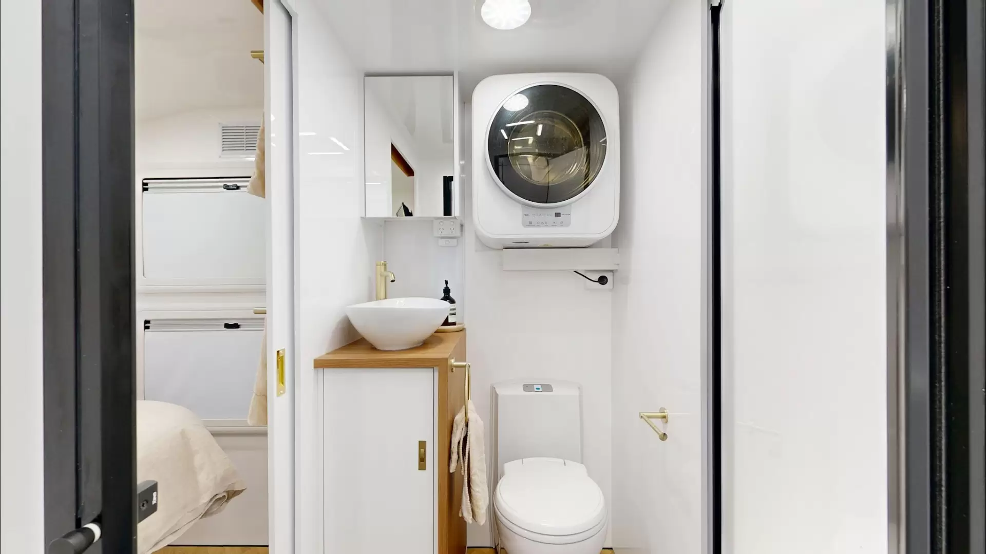 NEW 2025 VACATIONER CARAVANS ENDURA