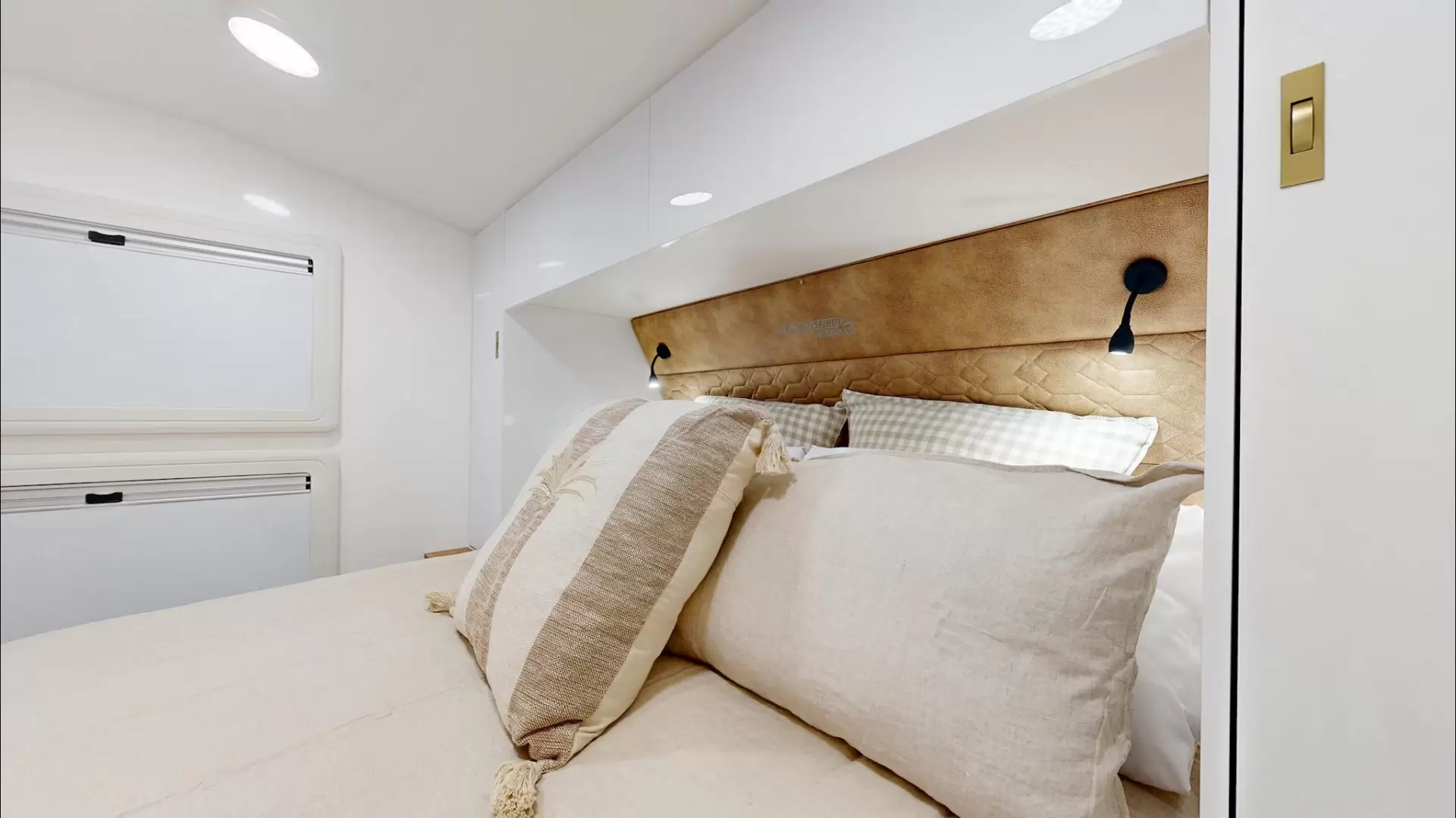 NEW 2025 VACATIONER CARAVANS ENDURA