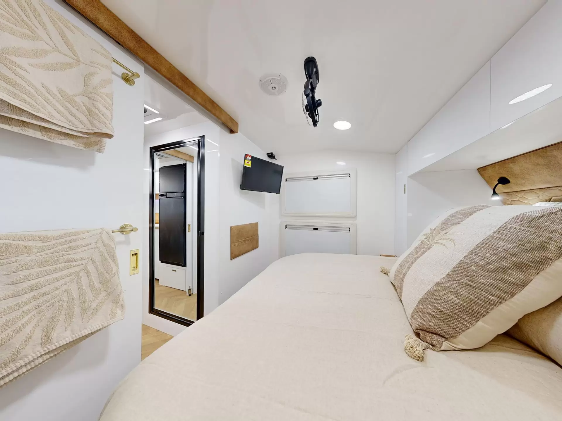 NEW 2025 VACATIONER CARAVANS ENDURA