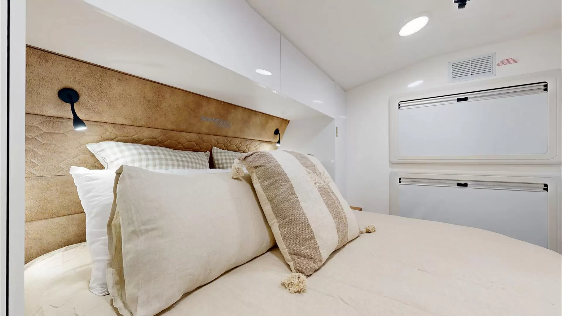 NEW 2025 VACATIONER CARAVANS ENDURA