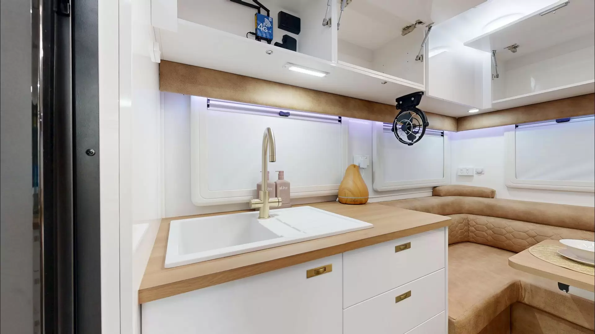 NEW 2025 VACATIONER CARAVANS ENDURA