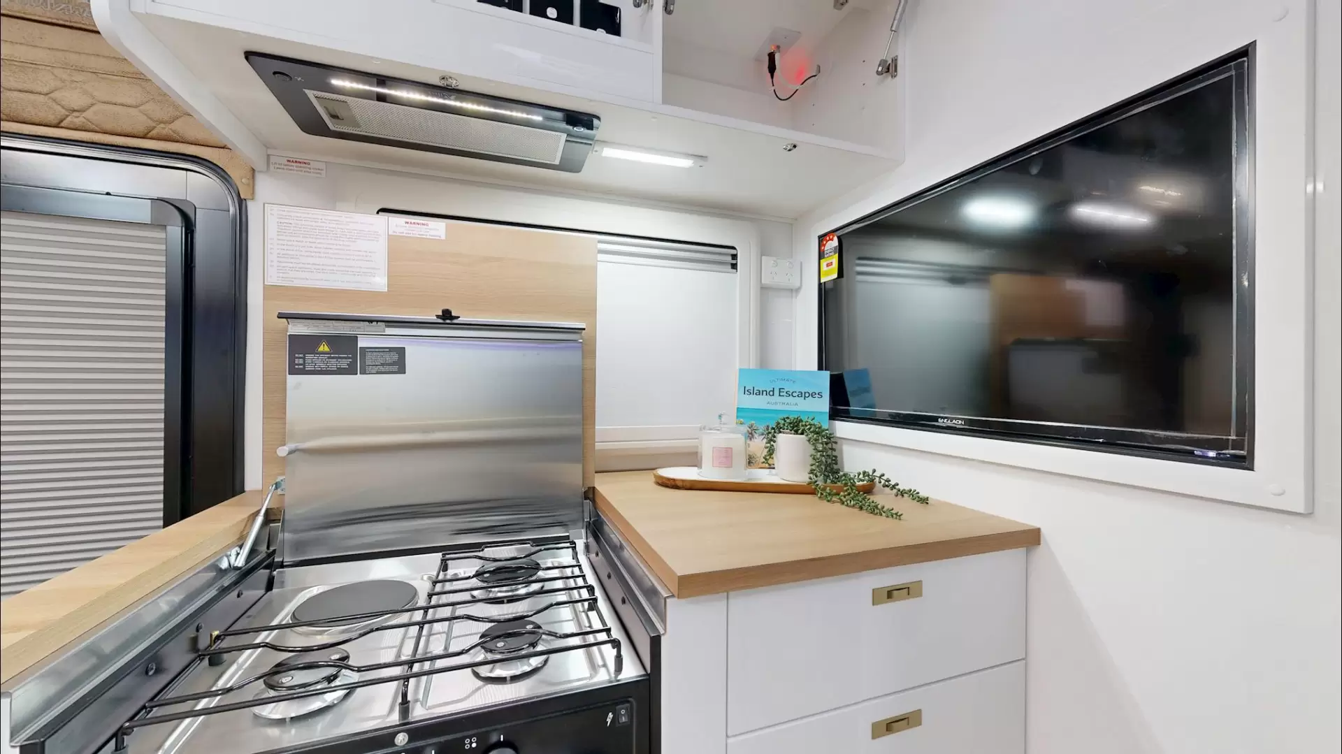 NEW 2025 VACATIONER CARAVANS ENDURA