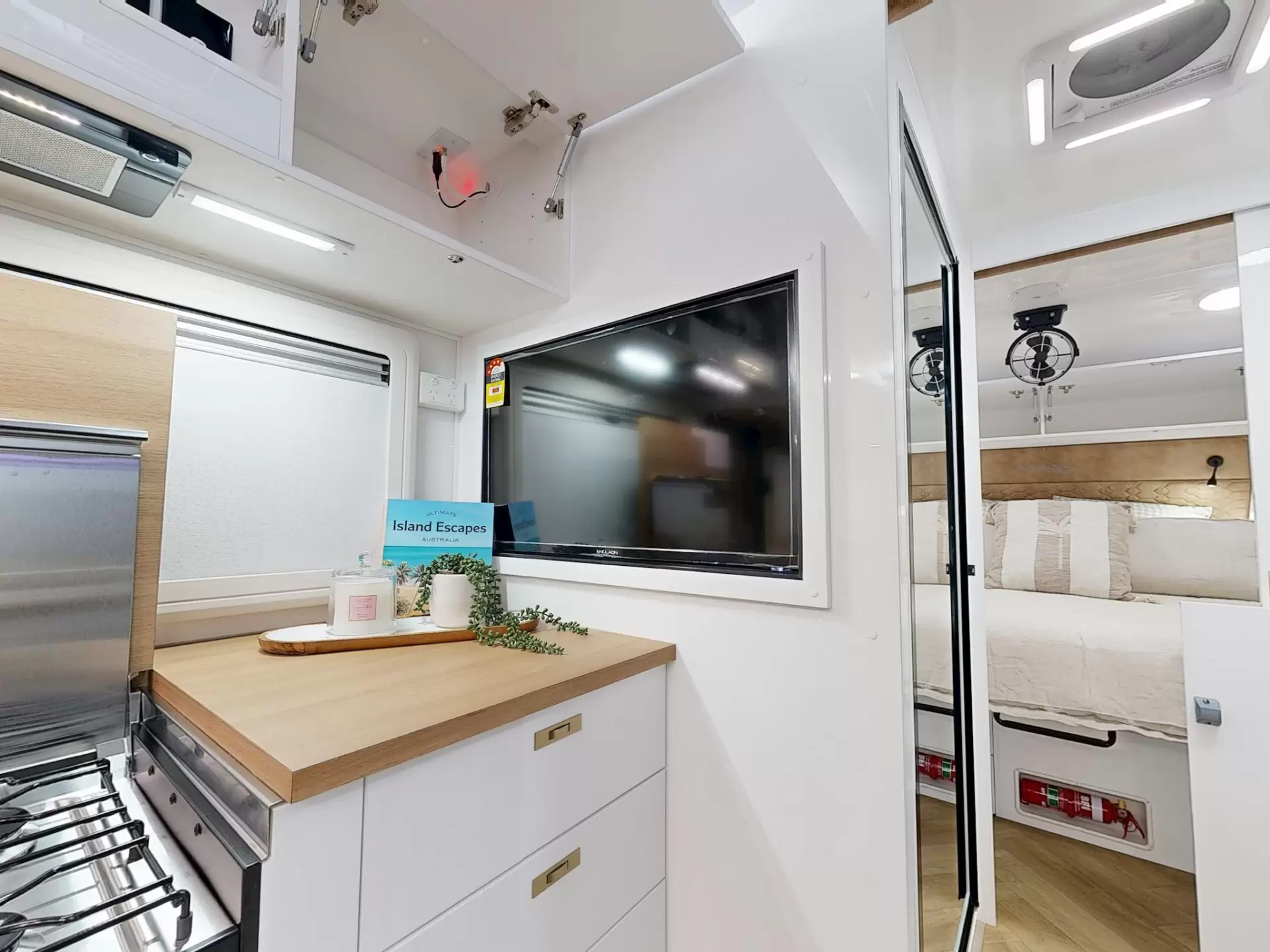 NEW 2025 VACATIONER CARAVANS ENDURA