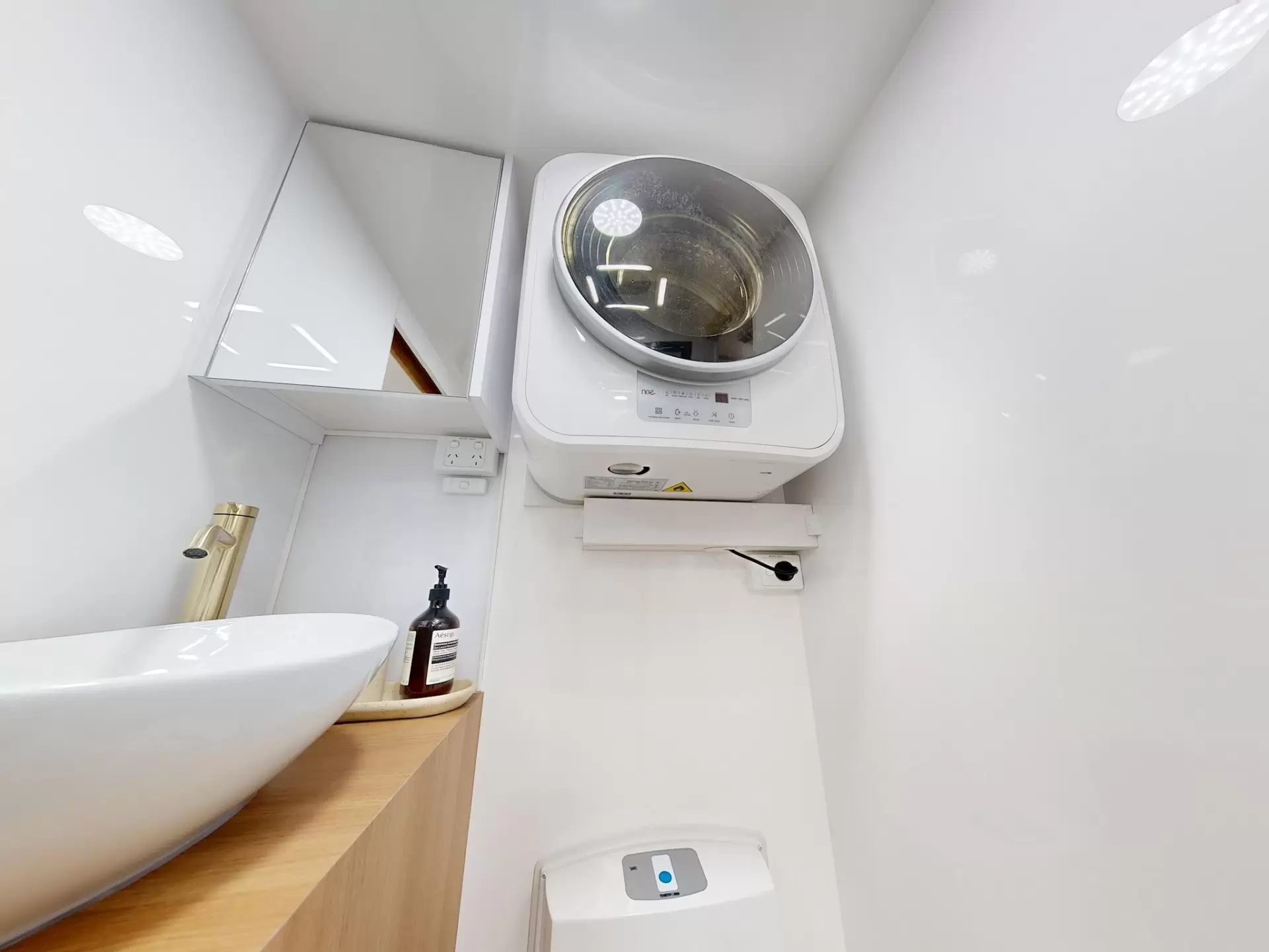 NEW 2025 VACATIONER CARAVANS ENDURA