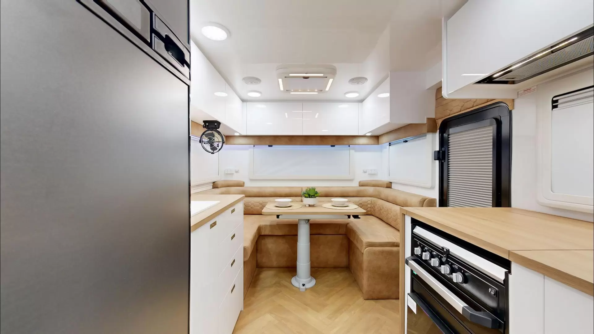 NEW 2025 VACATIONER CARAVANS ENDURA