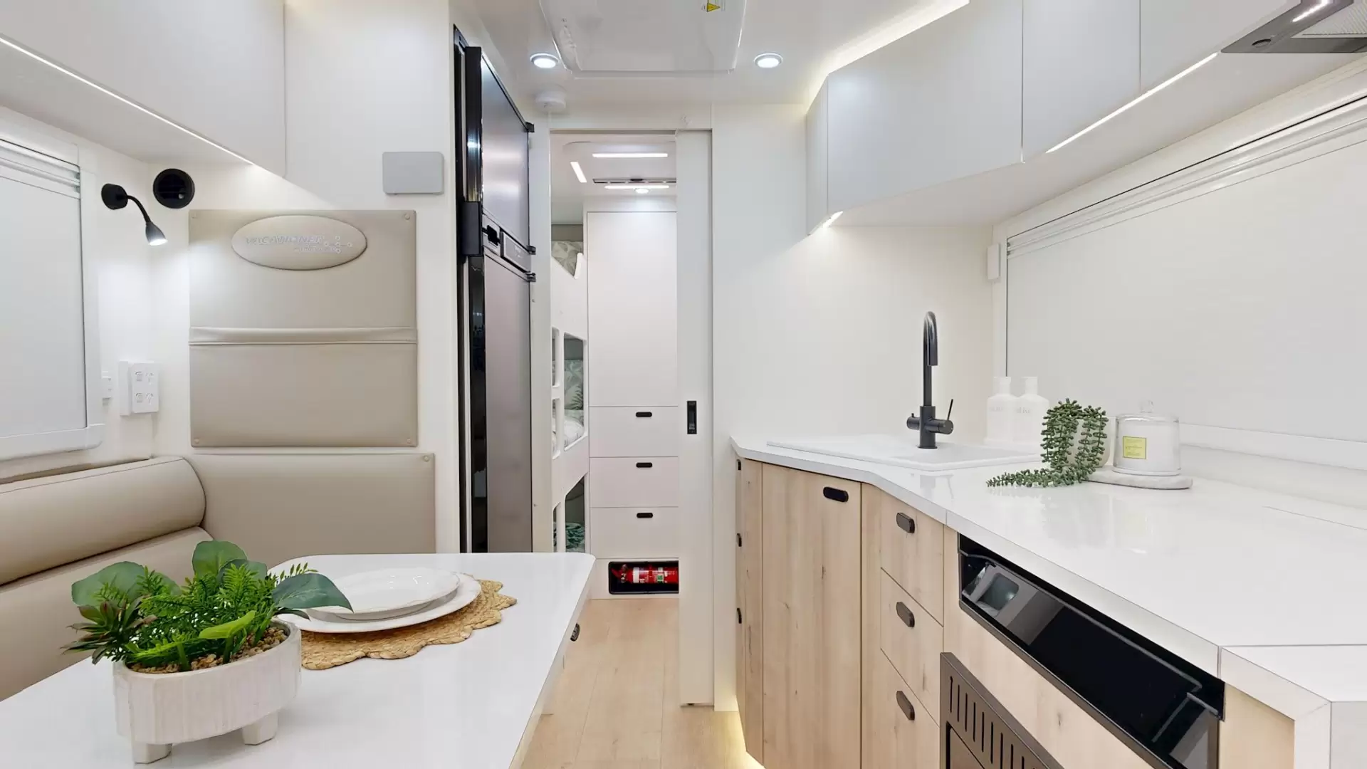 NEW 2026 VACATIONER CARAVANS ROUGH RIDER