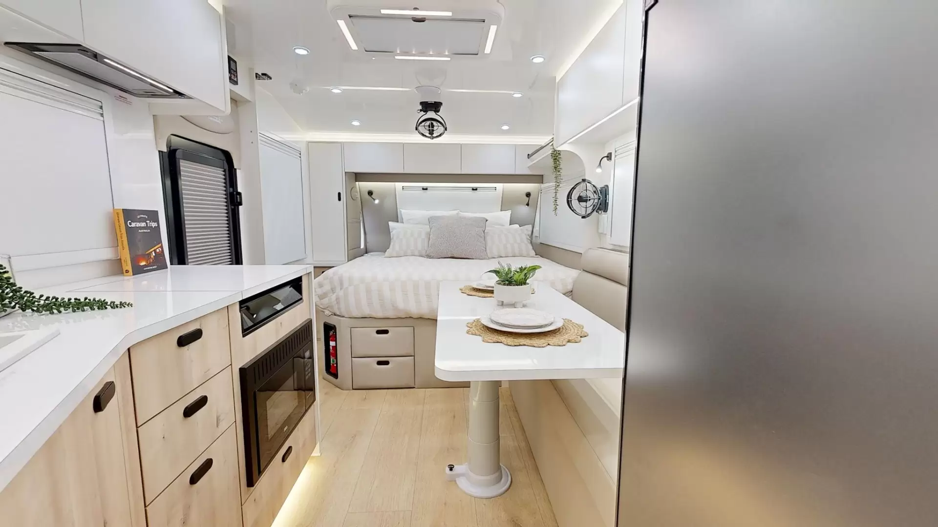 NEW 2026 VACATIONER CARAVANS ROUGH RIDER