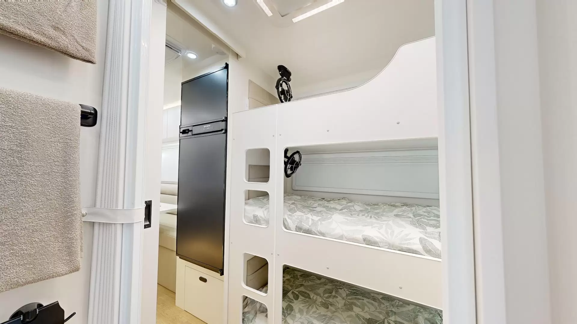 NEW 2026 VACATIONER CARAVANS ROUGH RIDER