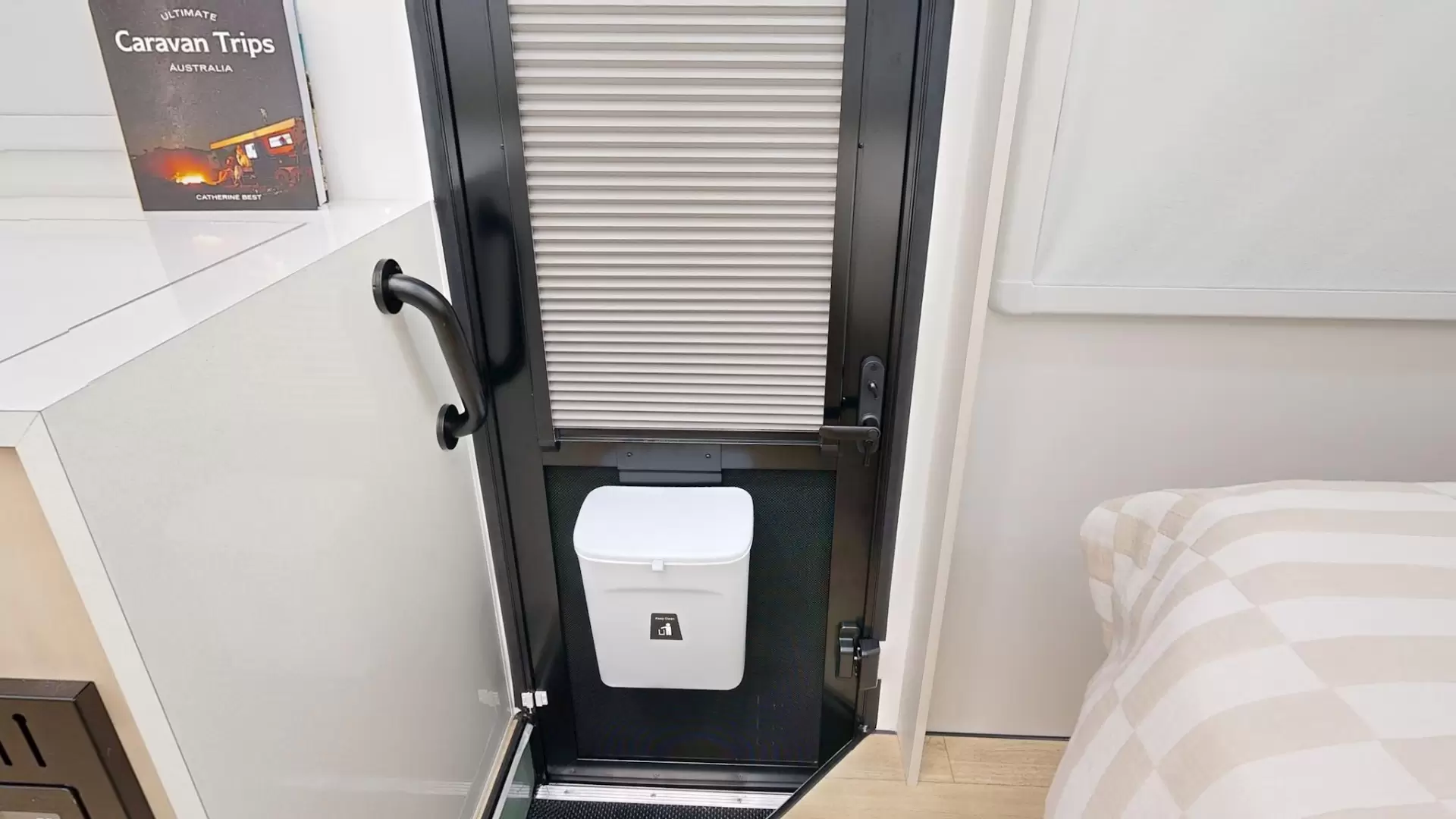 NEW 2026 VACATIONER CARAVANS ROUGH RIDER