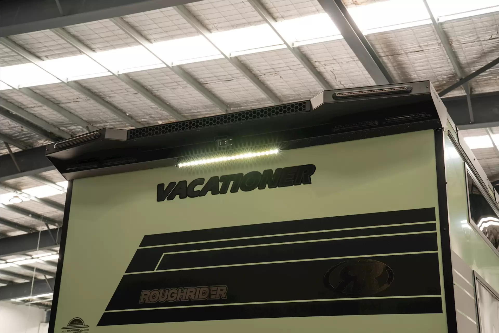 NEW 2026 VACATIONER CARAVANS ROUGH RIDER