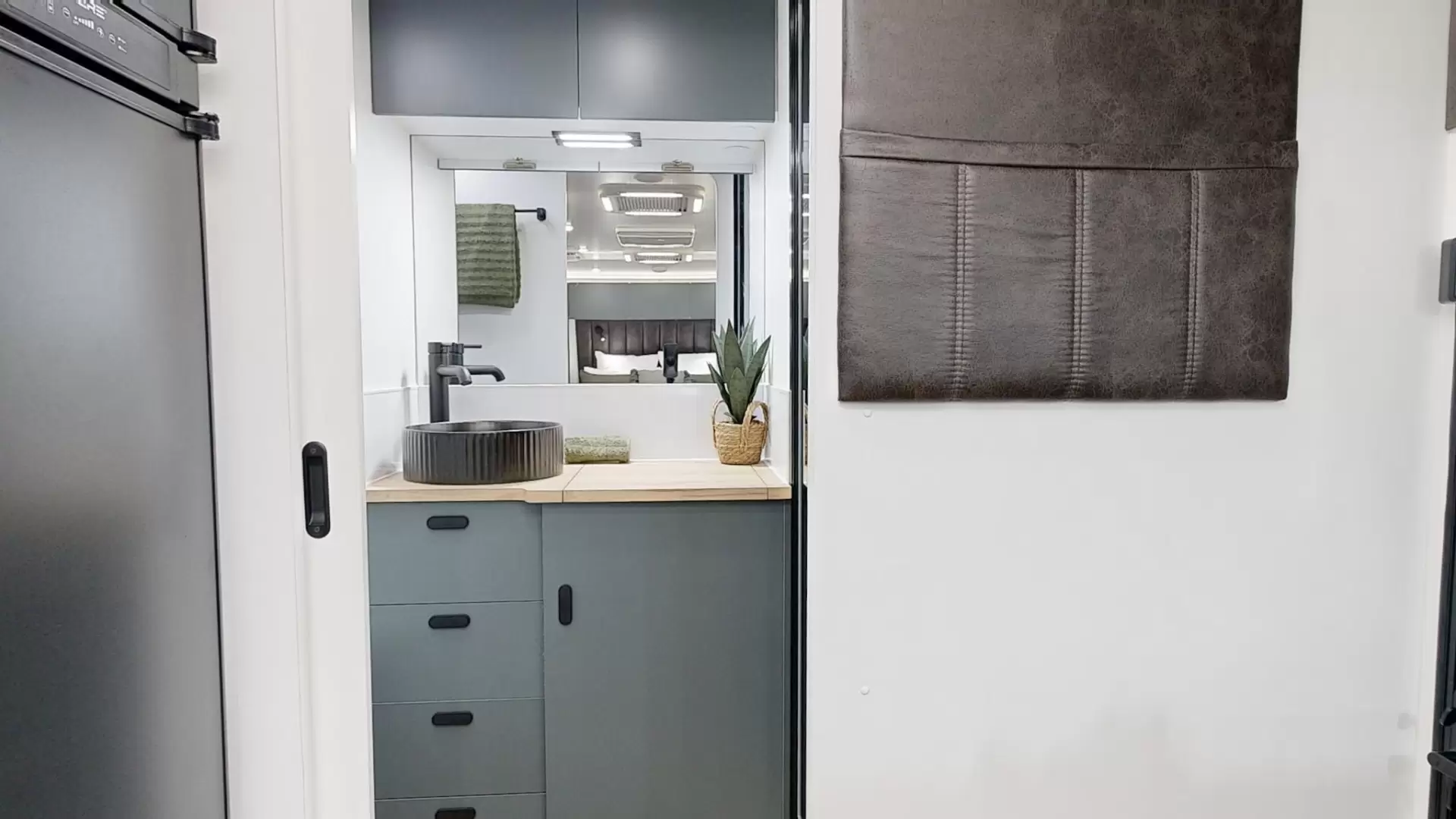 NEW 2026 Radiant Caravans OUTBACK