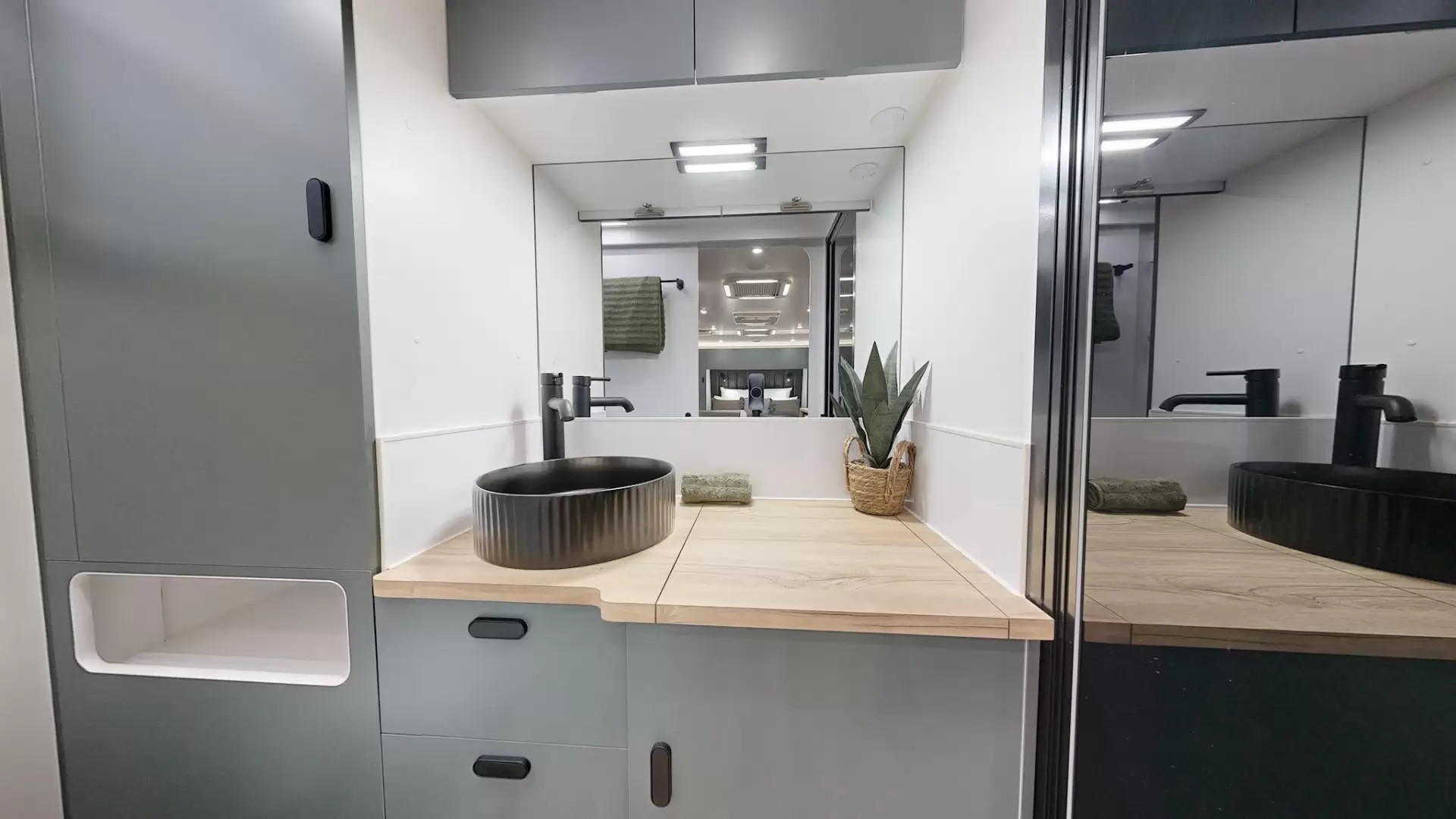 NEW 2026 Radiant Caravans OUTBACK