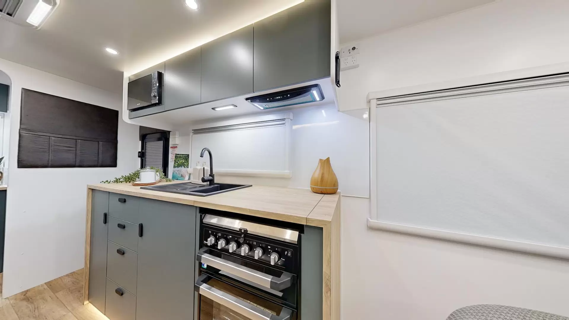 NEW 2026 Radiant Caravans OUTBACK