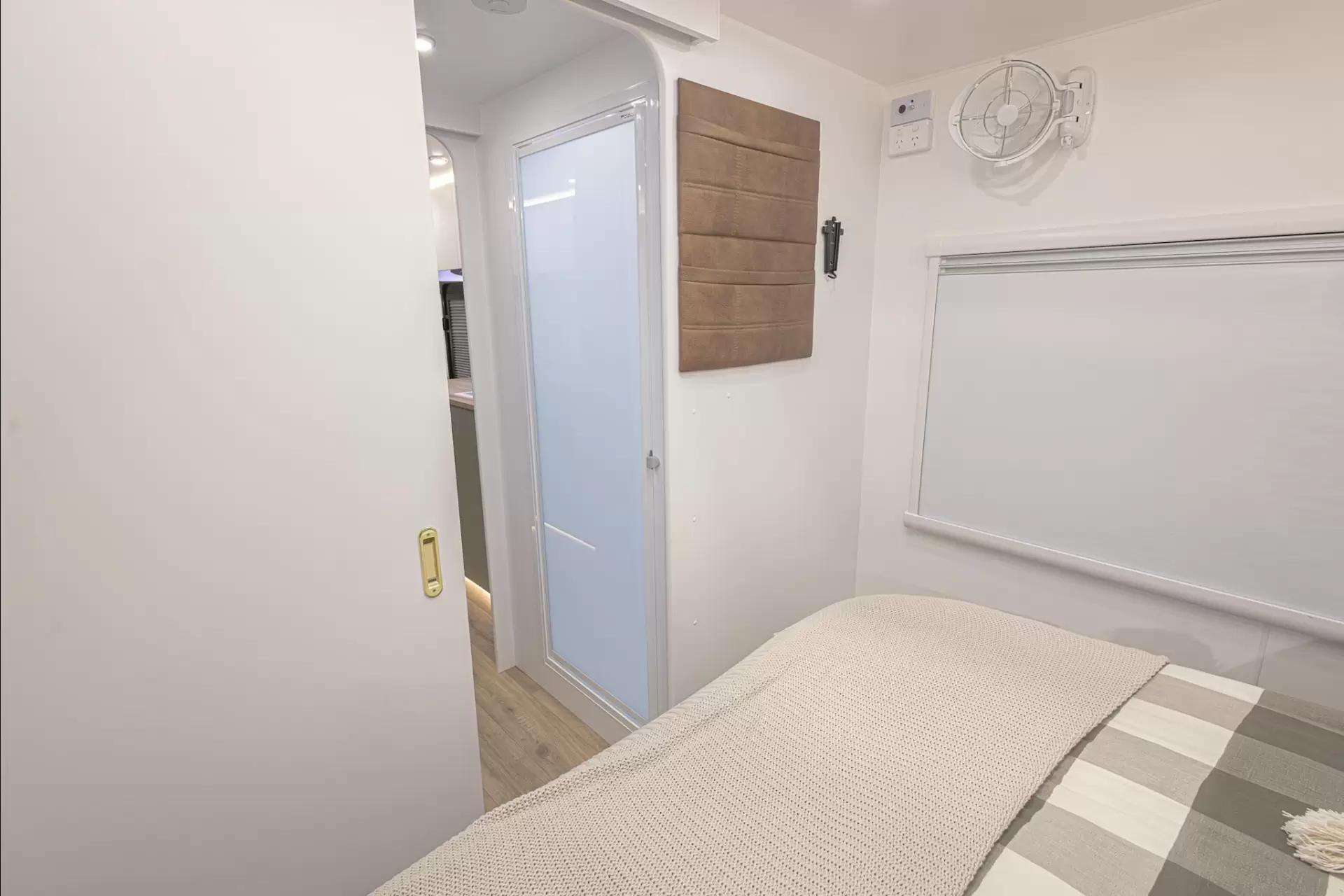 NEW 2026 RADIANT CARAVANS OUTBACK