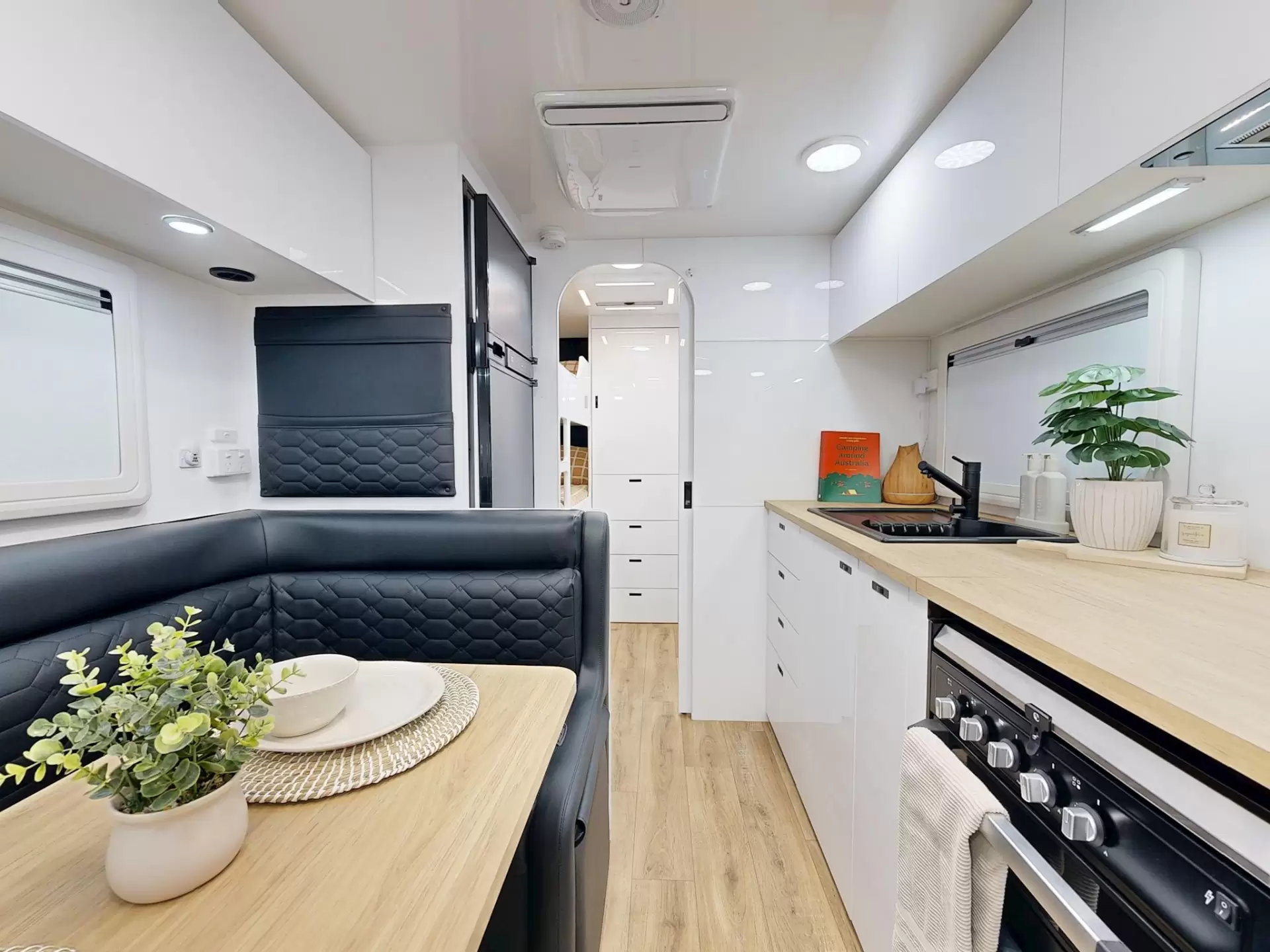 NEW 2026 VACATIONER CARAVANS ENDURA