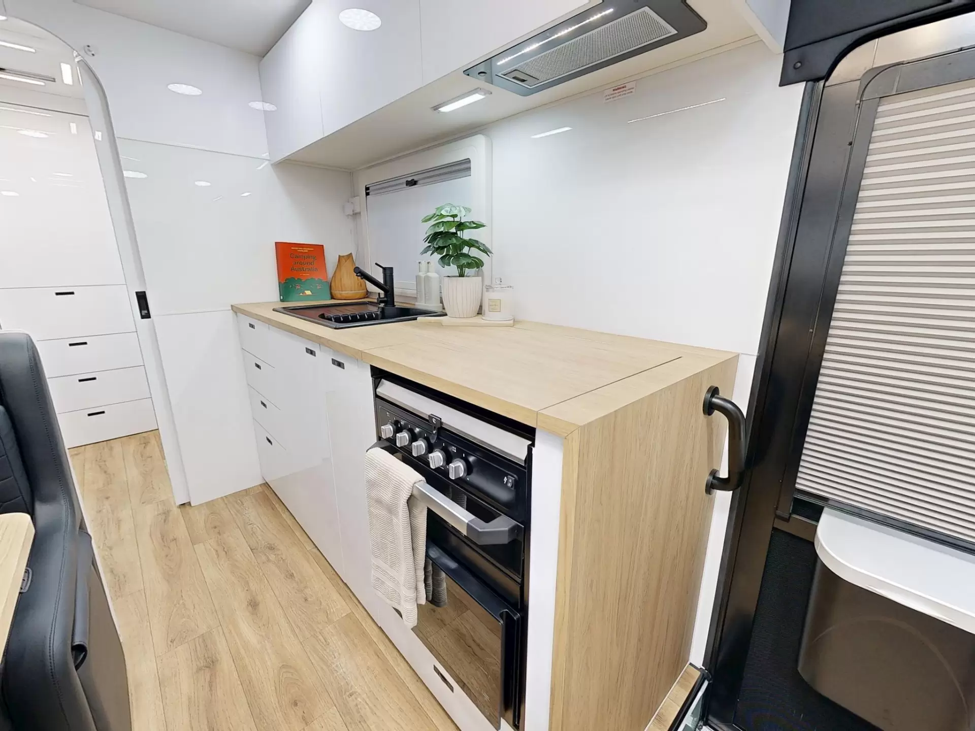 NEW 2026 VACATIONER CARAVANS ENDURA