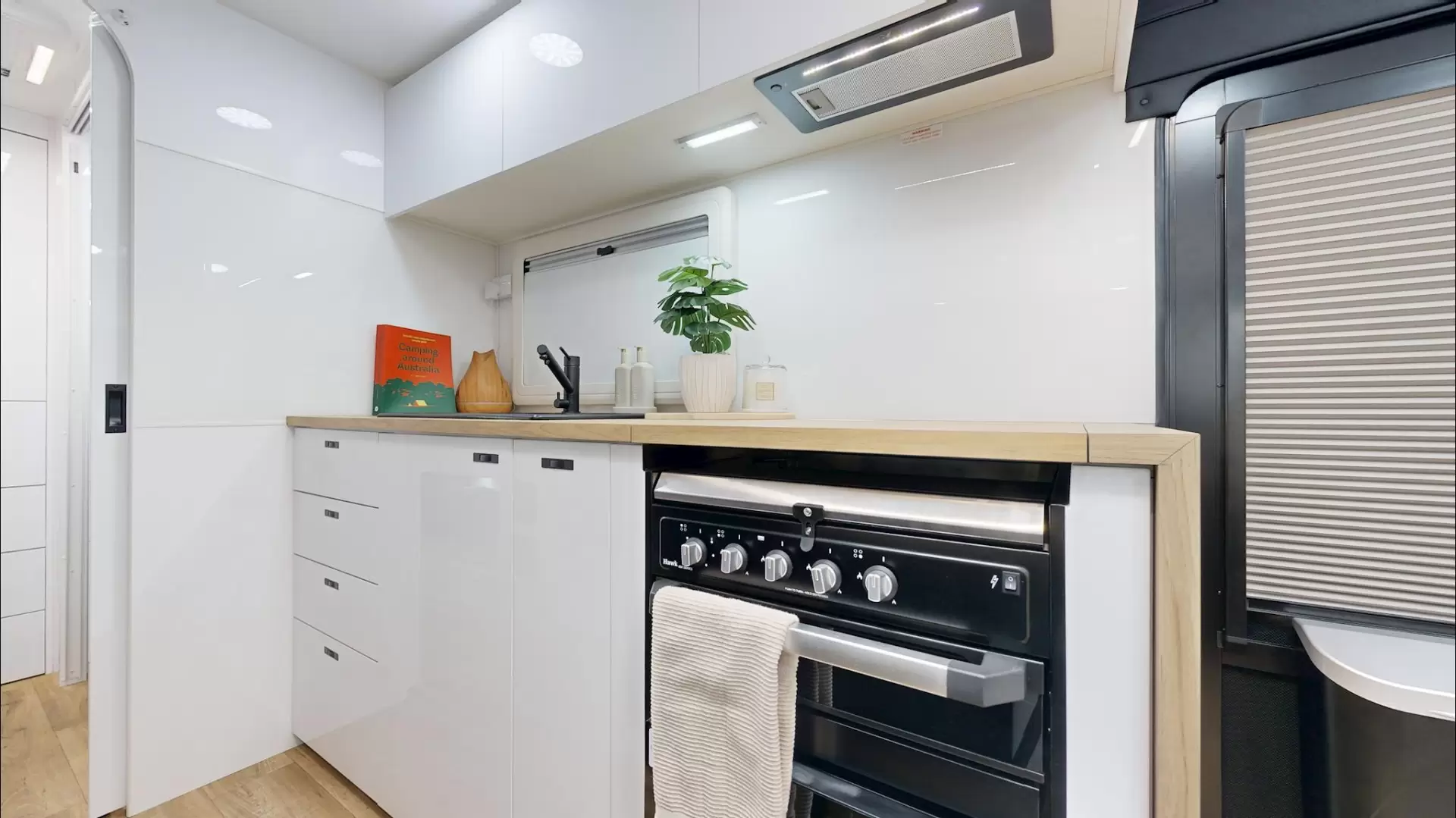 NEW 2026 VACATIONER CARAVANS ENDURA