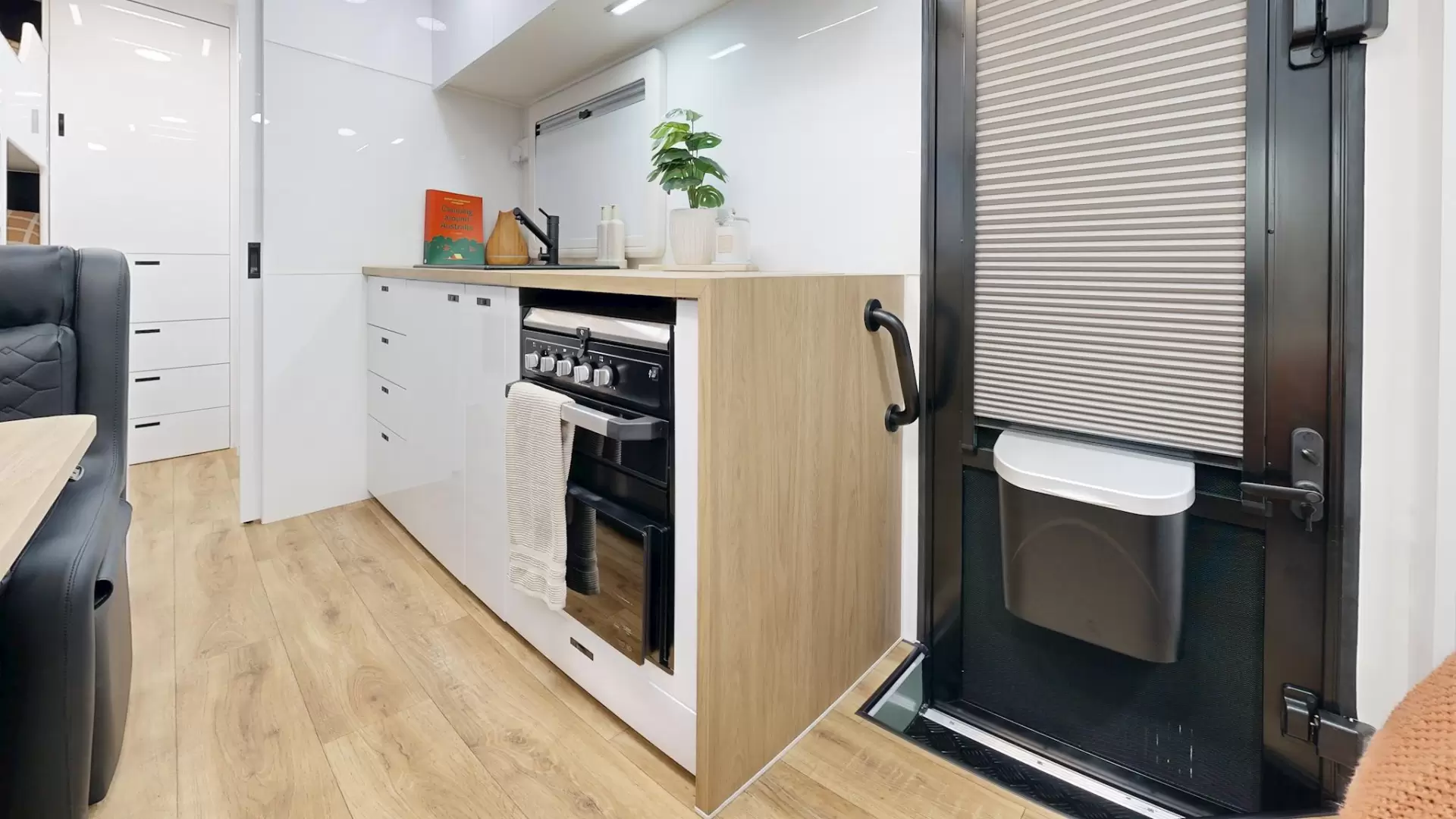 NEW 2026 VACATIONER CARAVANS ENDURA