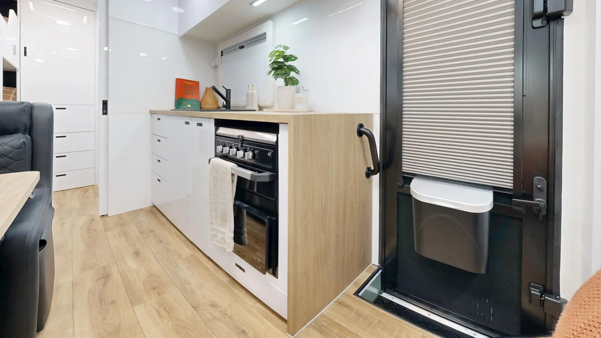 NEW 2026 VACATIONER CARAVANS ENDURA