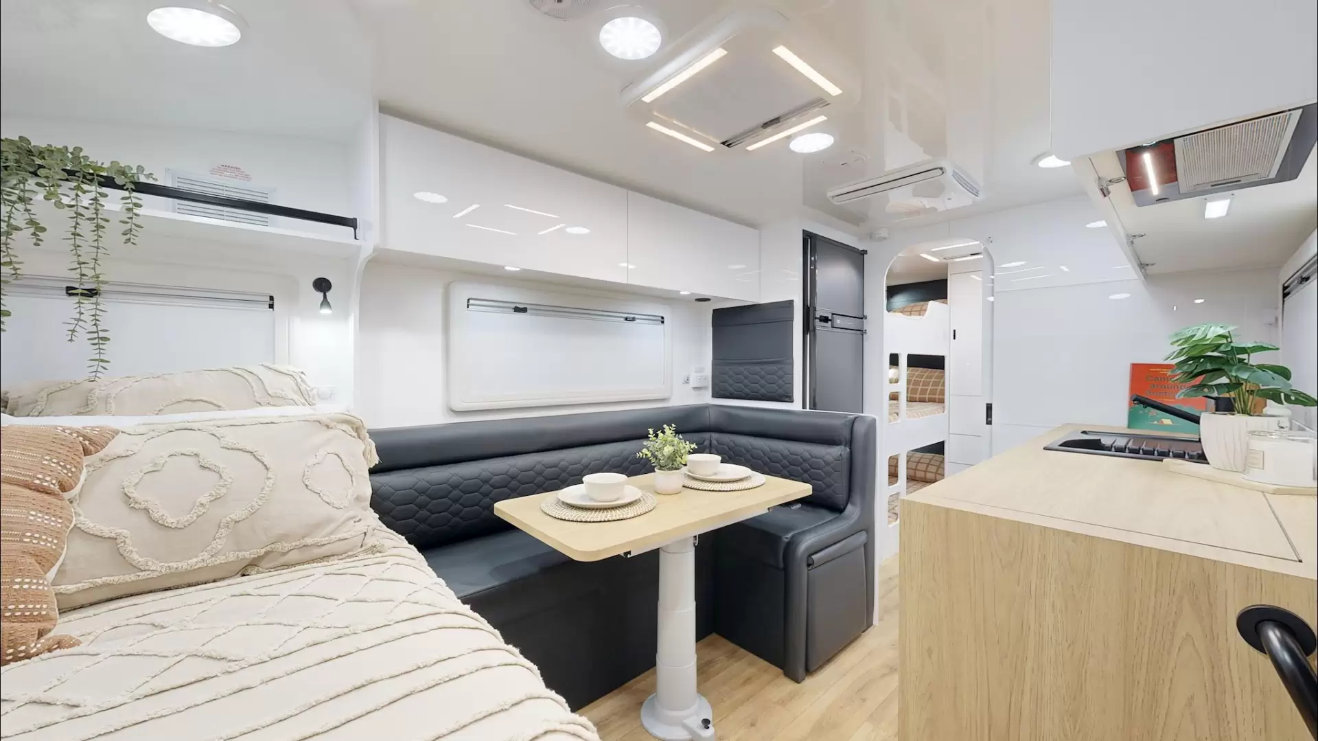 NEW 2026 VACATIONER CARAVANS ENDURA