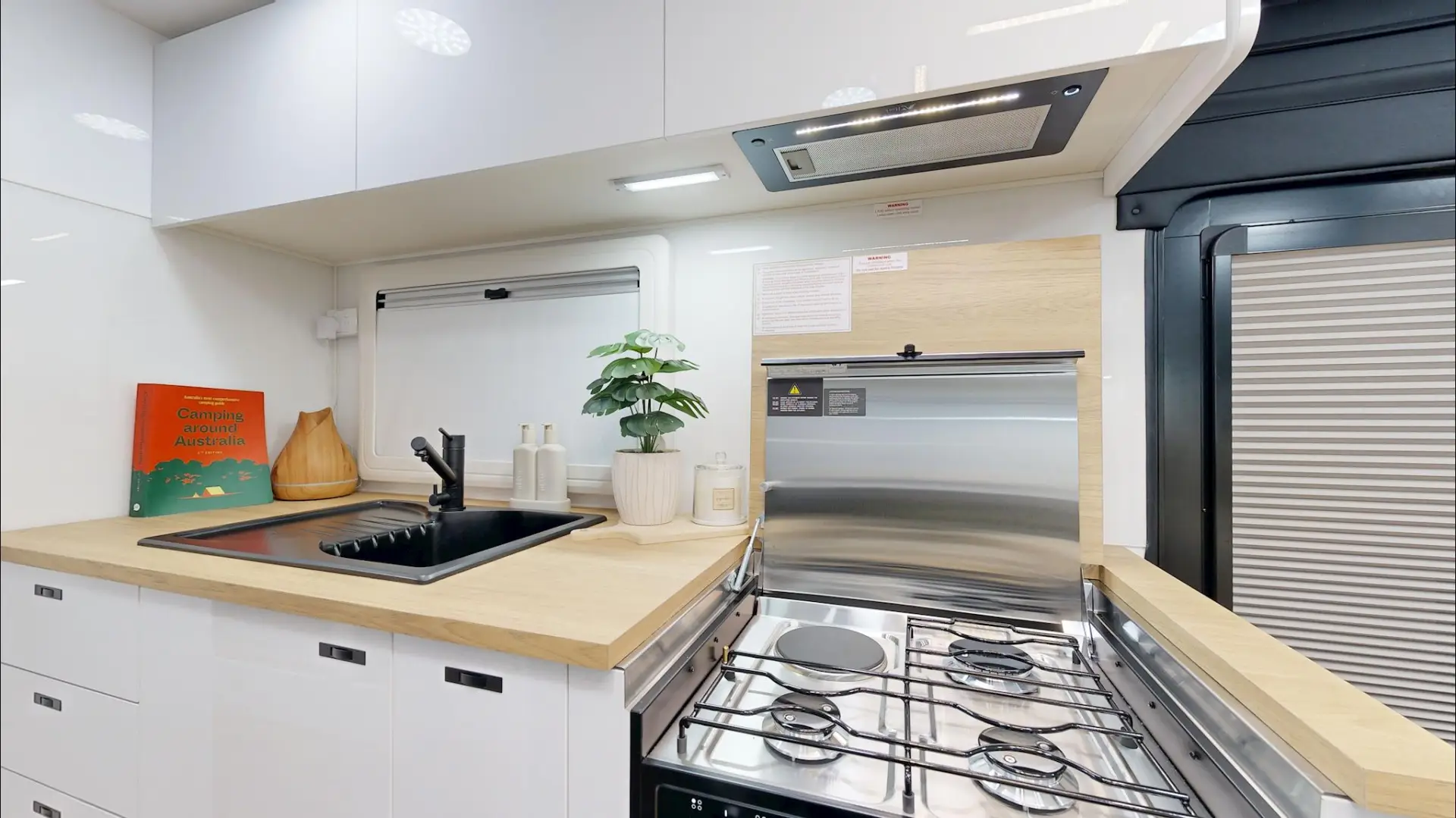 NEW 2026 VACATIONER CARAVANS ENDURA