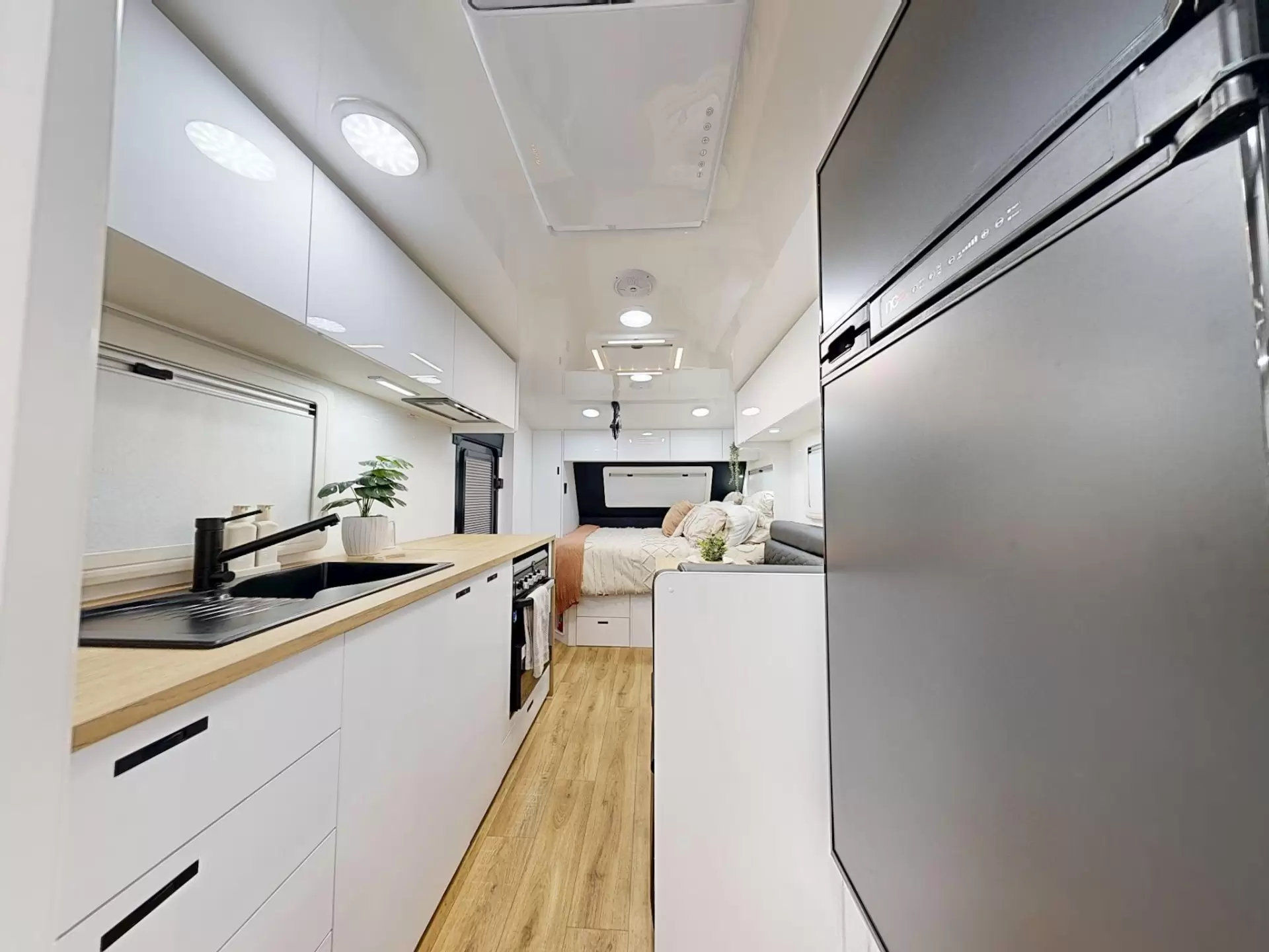 NEW 2026 VACATIONER CARAVANS ENDURA