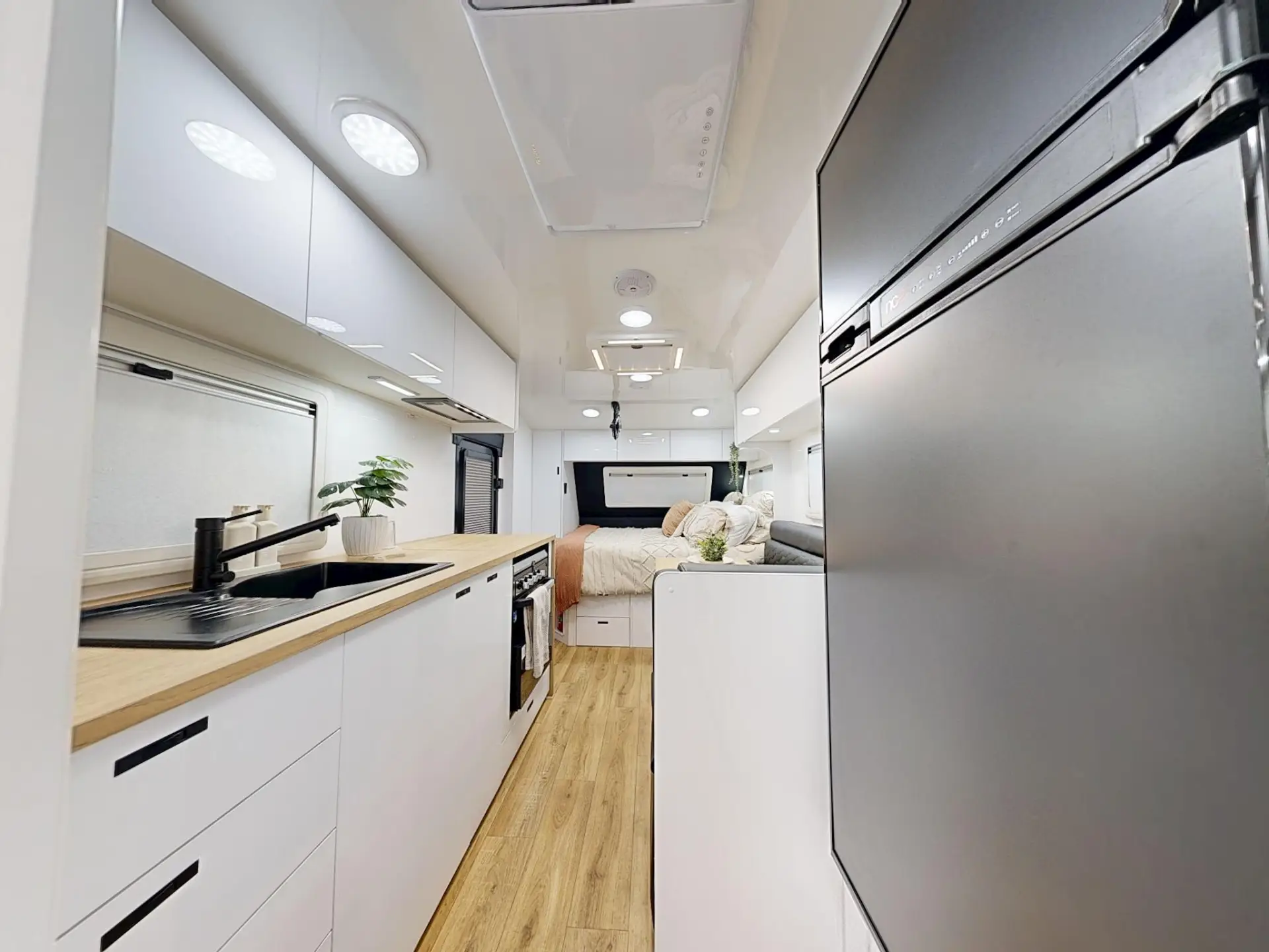 NEW 2026 VACATIONER CARAVANS ENDURA