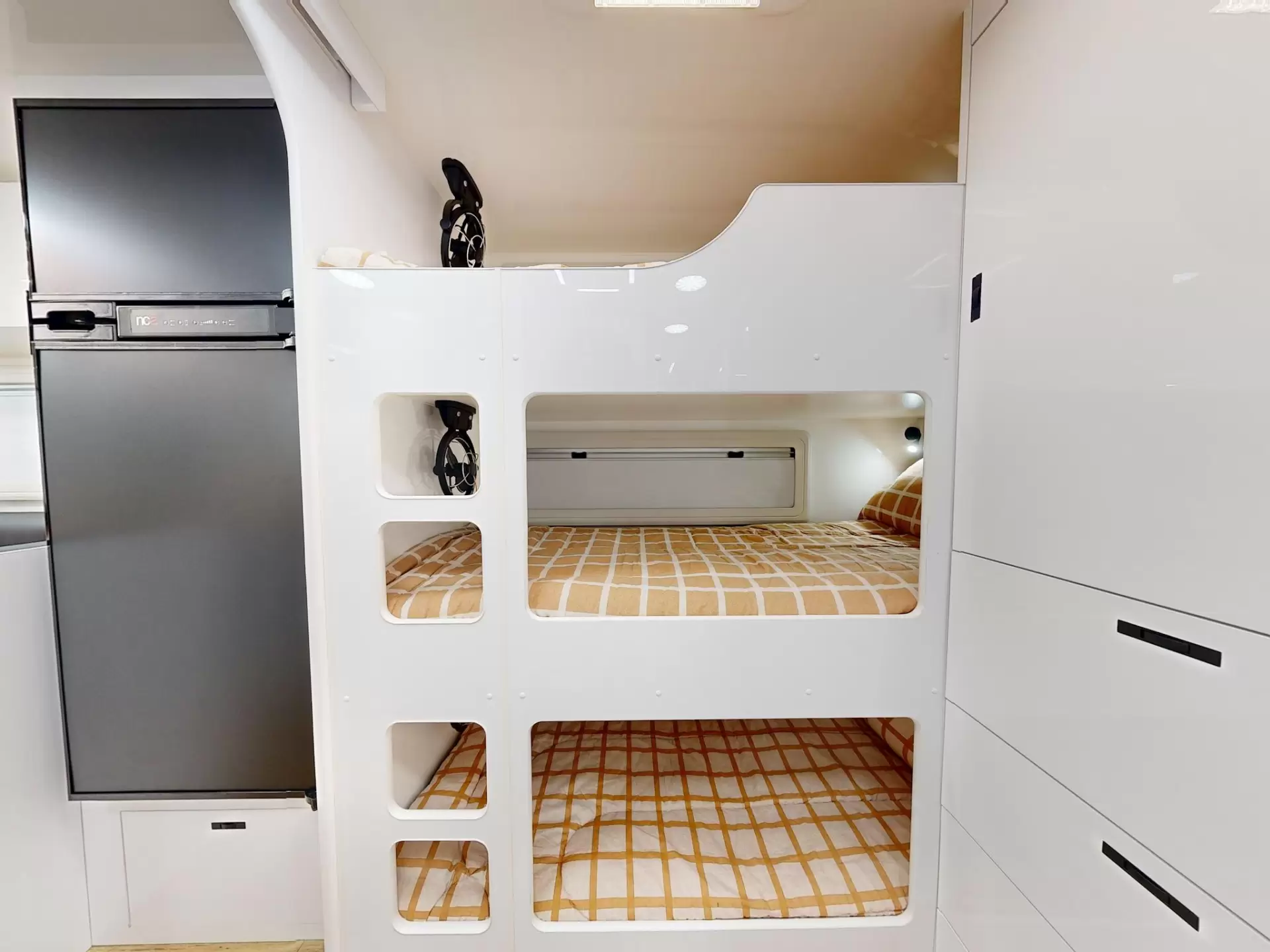 NEW 2026 VACATIONER CARAVANS ENDURA