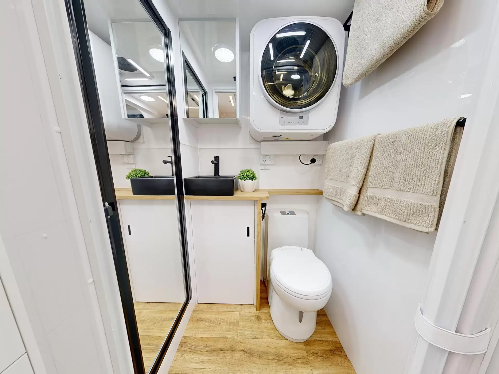 NEW 2026 VACATIONER CARAVANS ENDURA