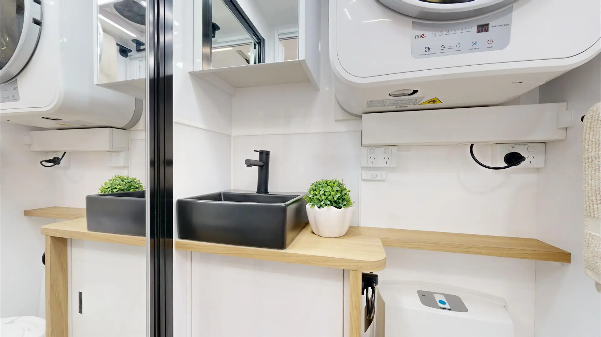 NEW 2026 VACATIONER CARAVANS ENDURA